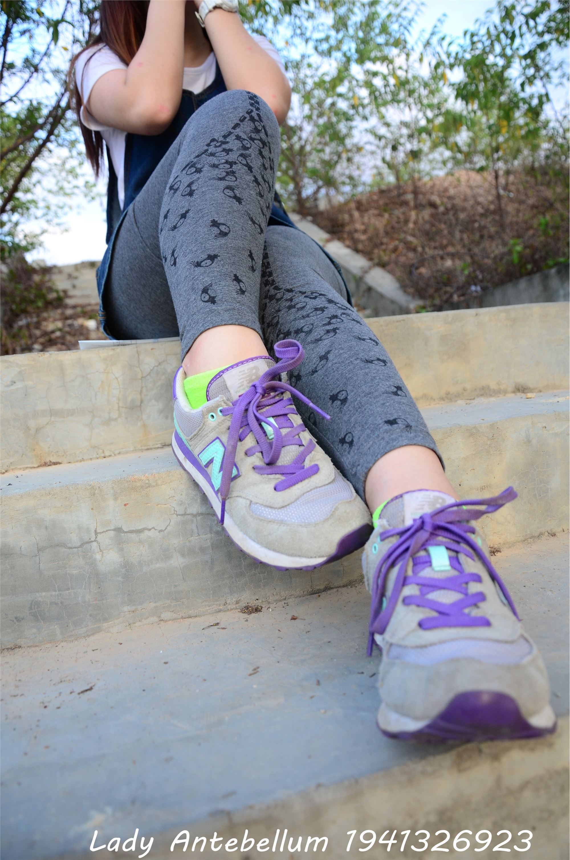 战前女神  恋足美腿棉袜女神级摄影套图 094