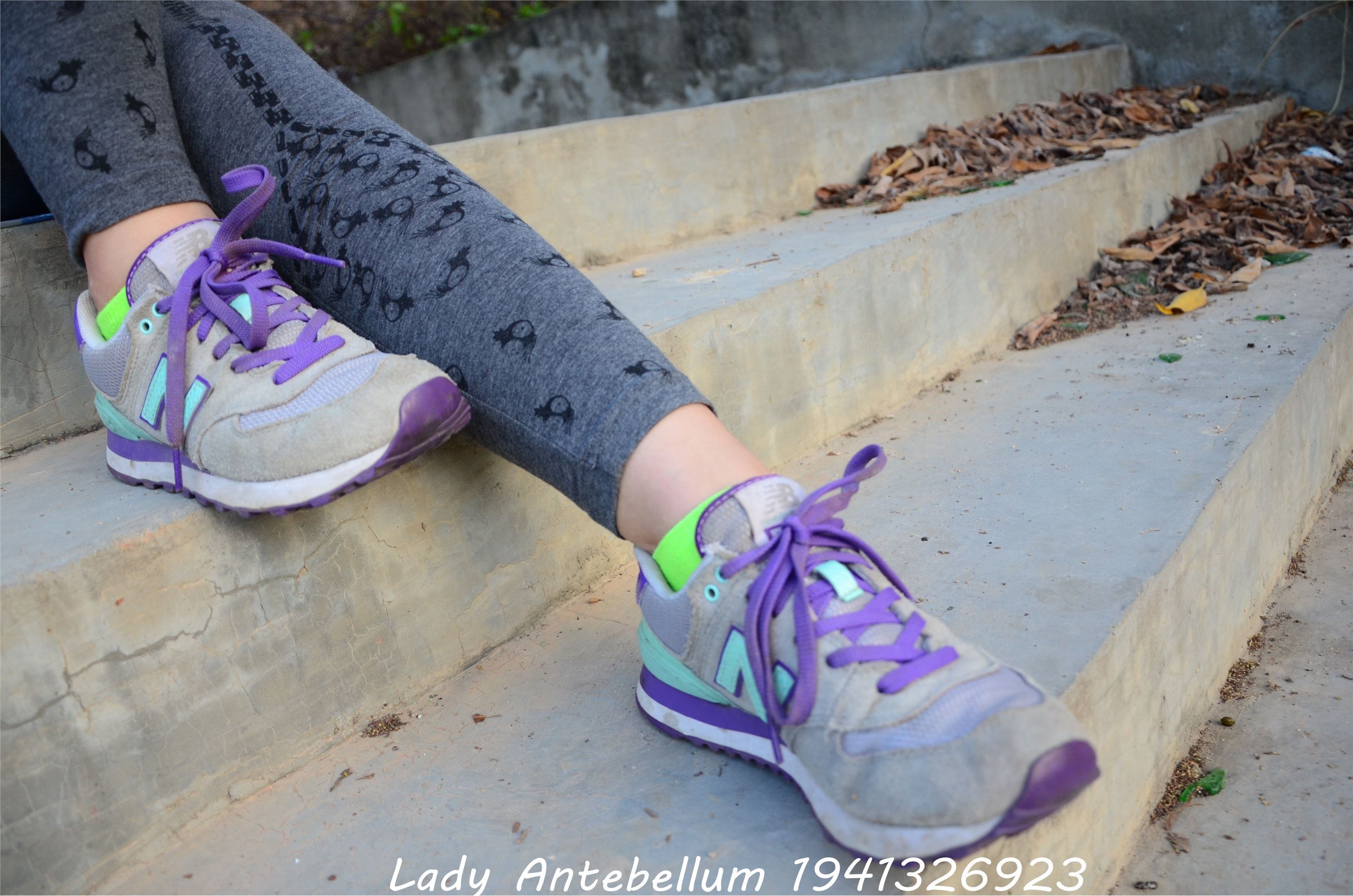 战前女神  恋足美腿棉袜女神级摄影套图 094