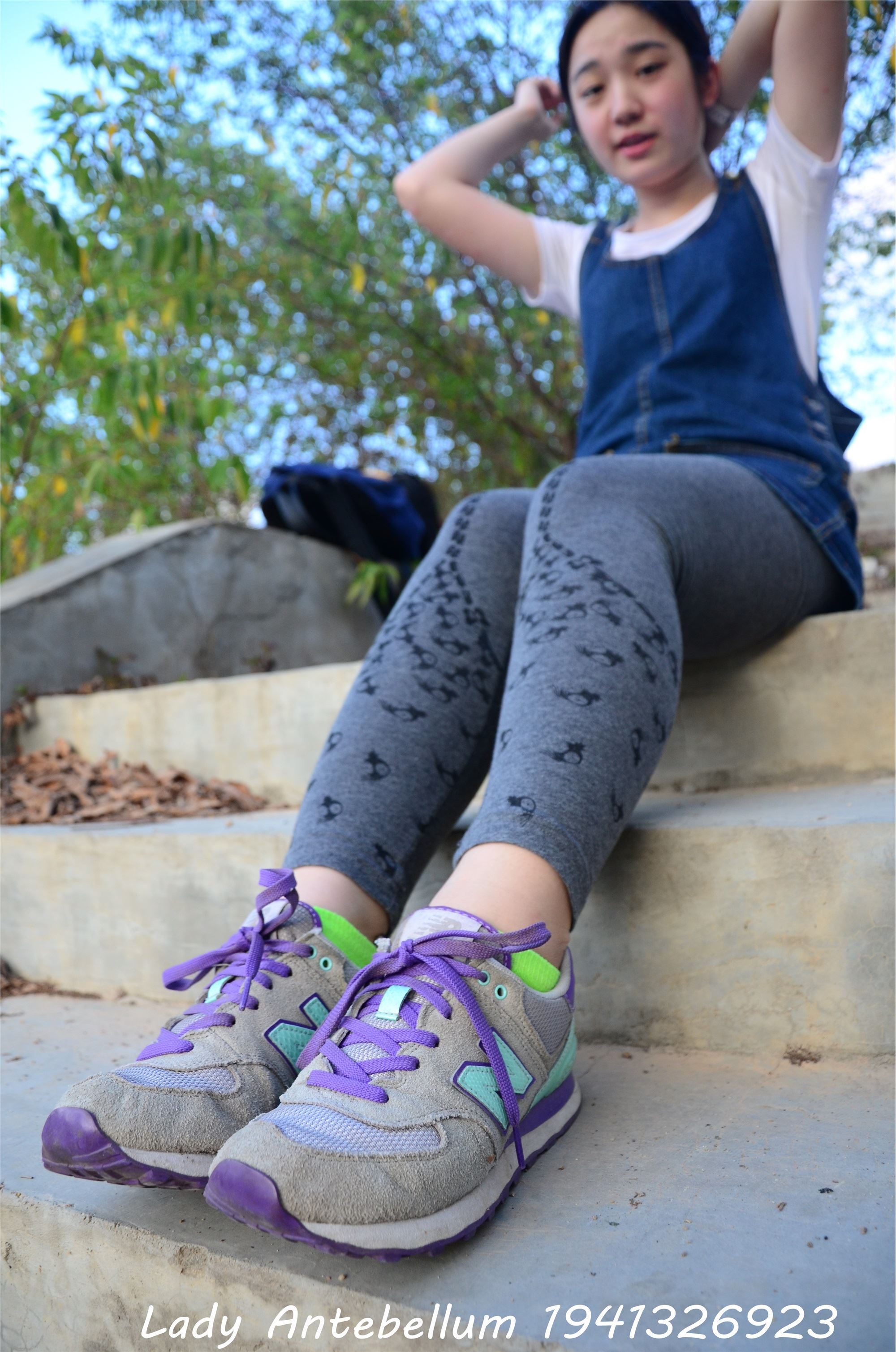 战前女神  恋足美腿棉袜女神级摄影套图 094