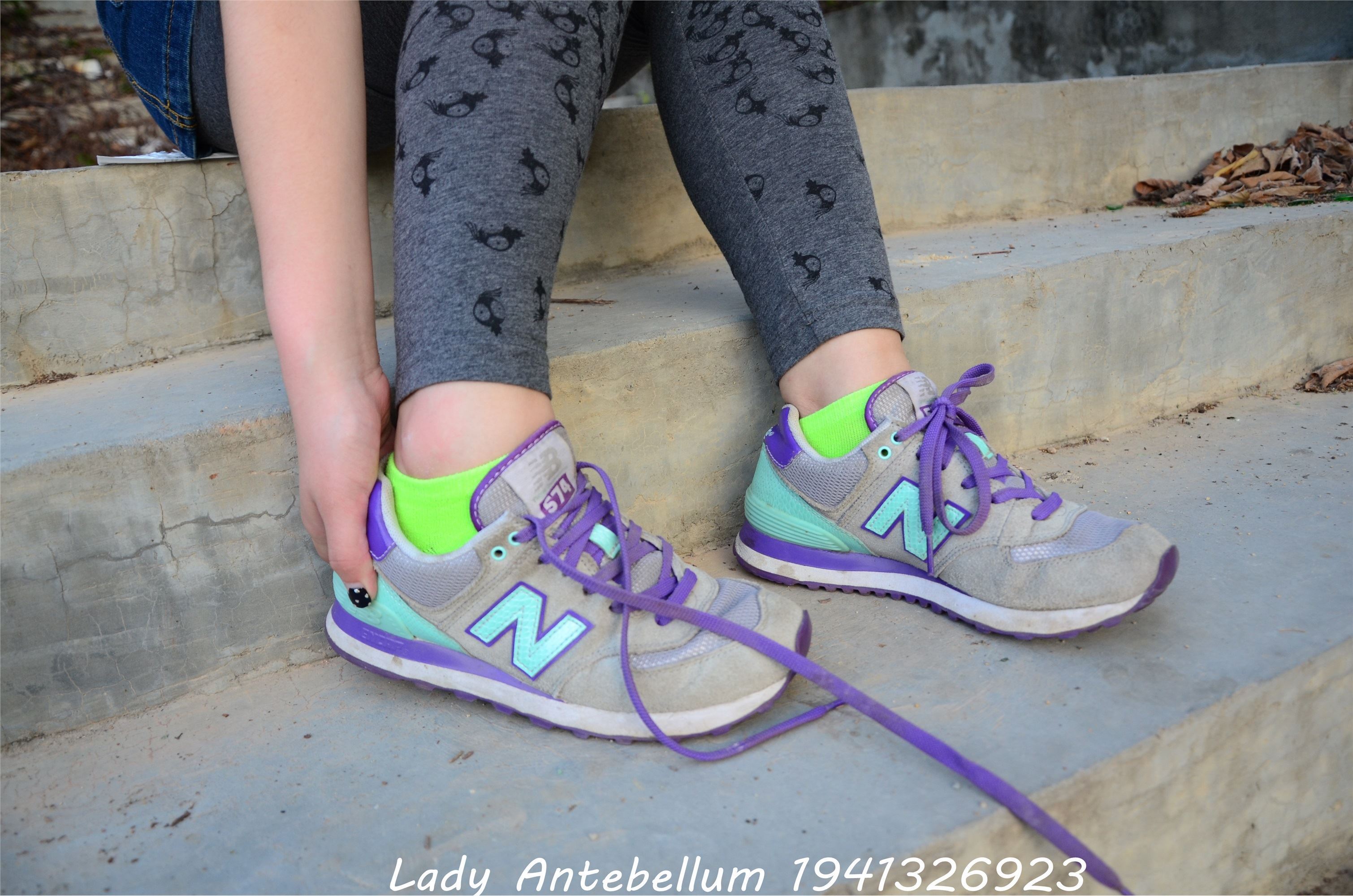 战前女神  恋足美腿棉袜女神级摄影套图 094