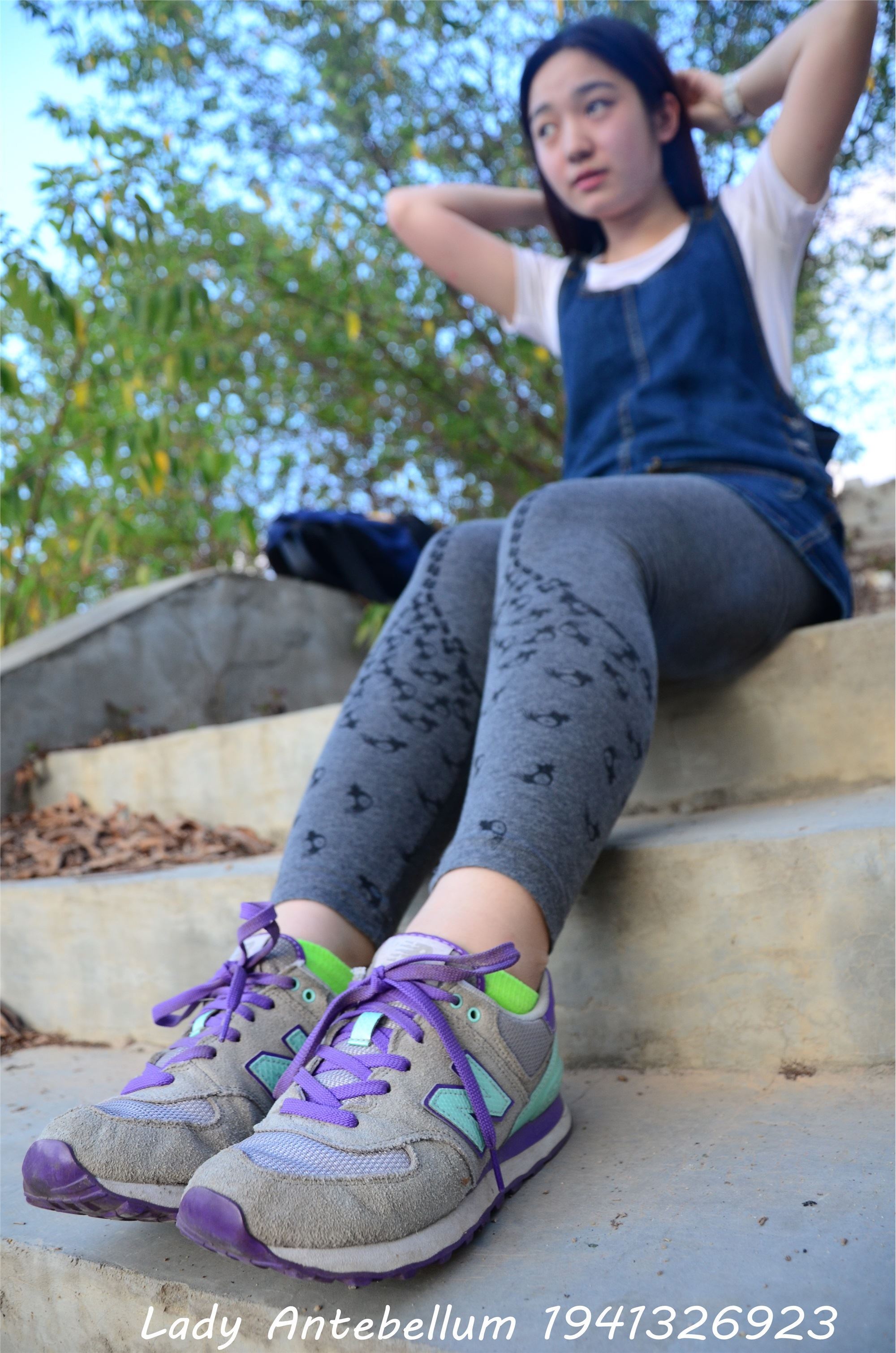 战前女神  恋足美腿棉袜女神级摄影套图 094