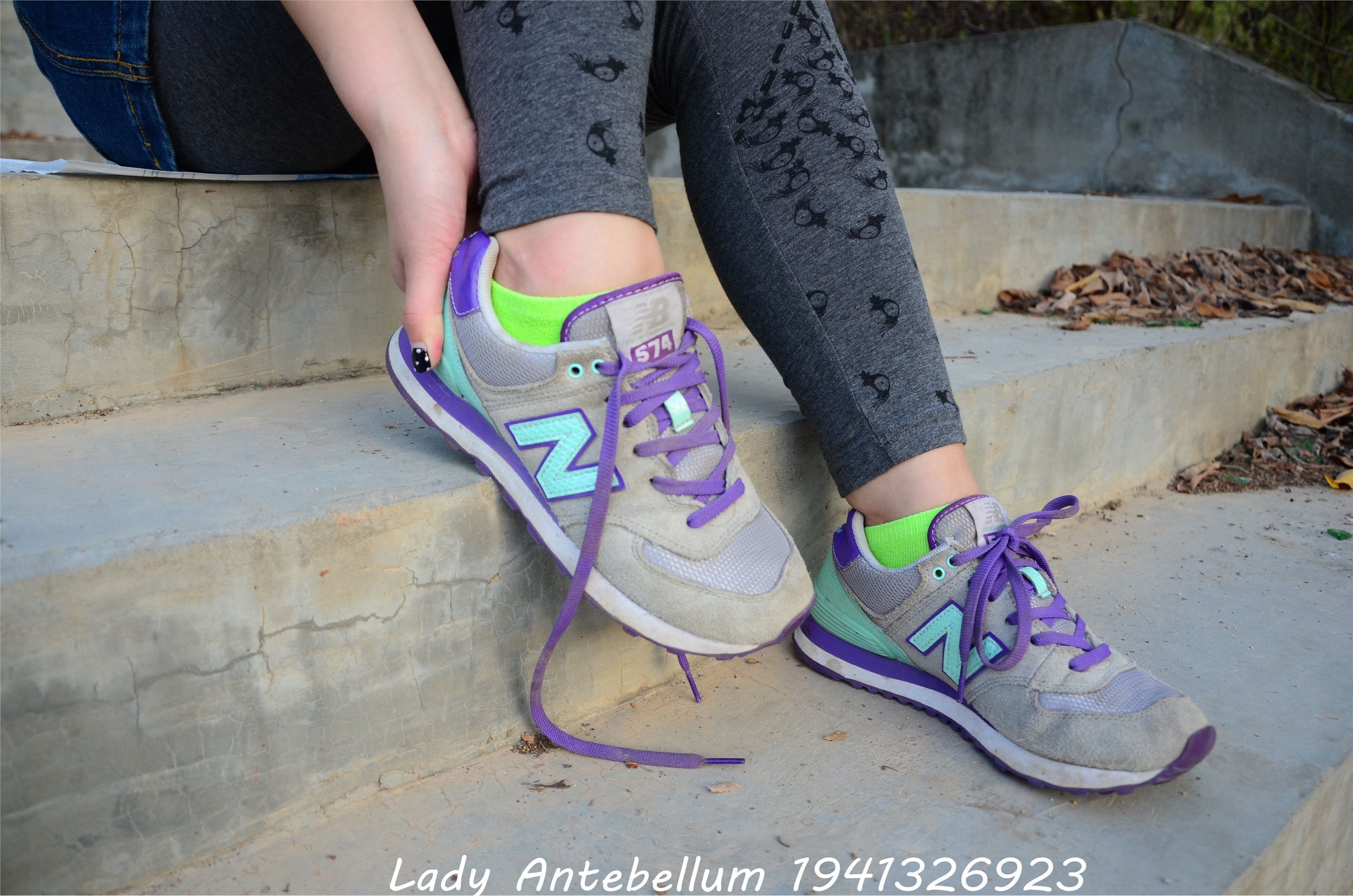 战前女神  恋足美腿棉袜女神级摄影套图 094