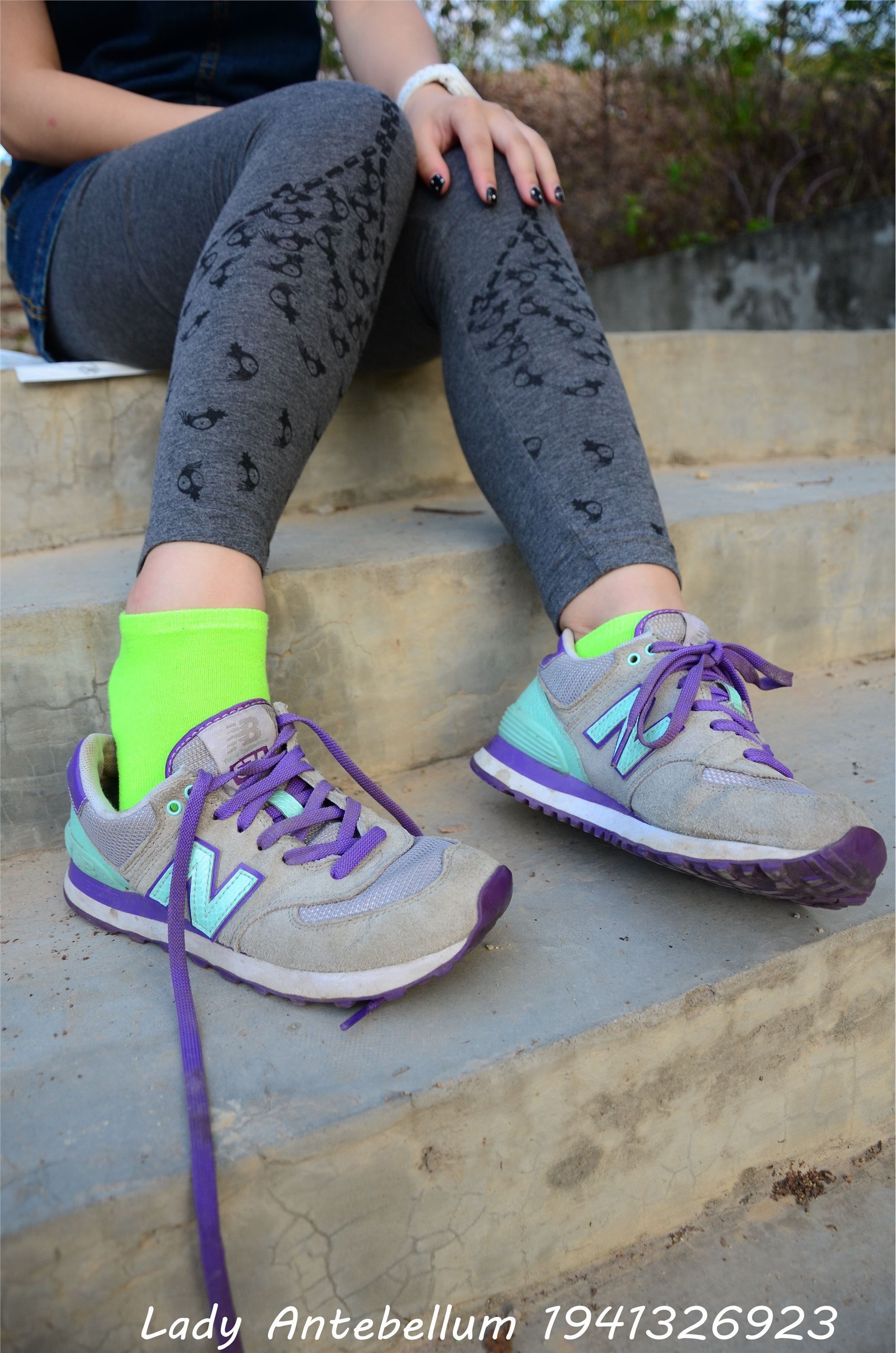 战前女神  恋足美腿棉袜女神级摄影套图 094