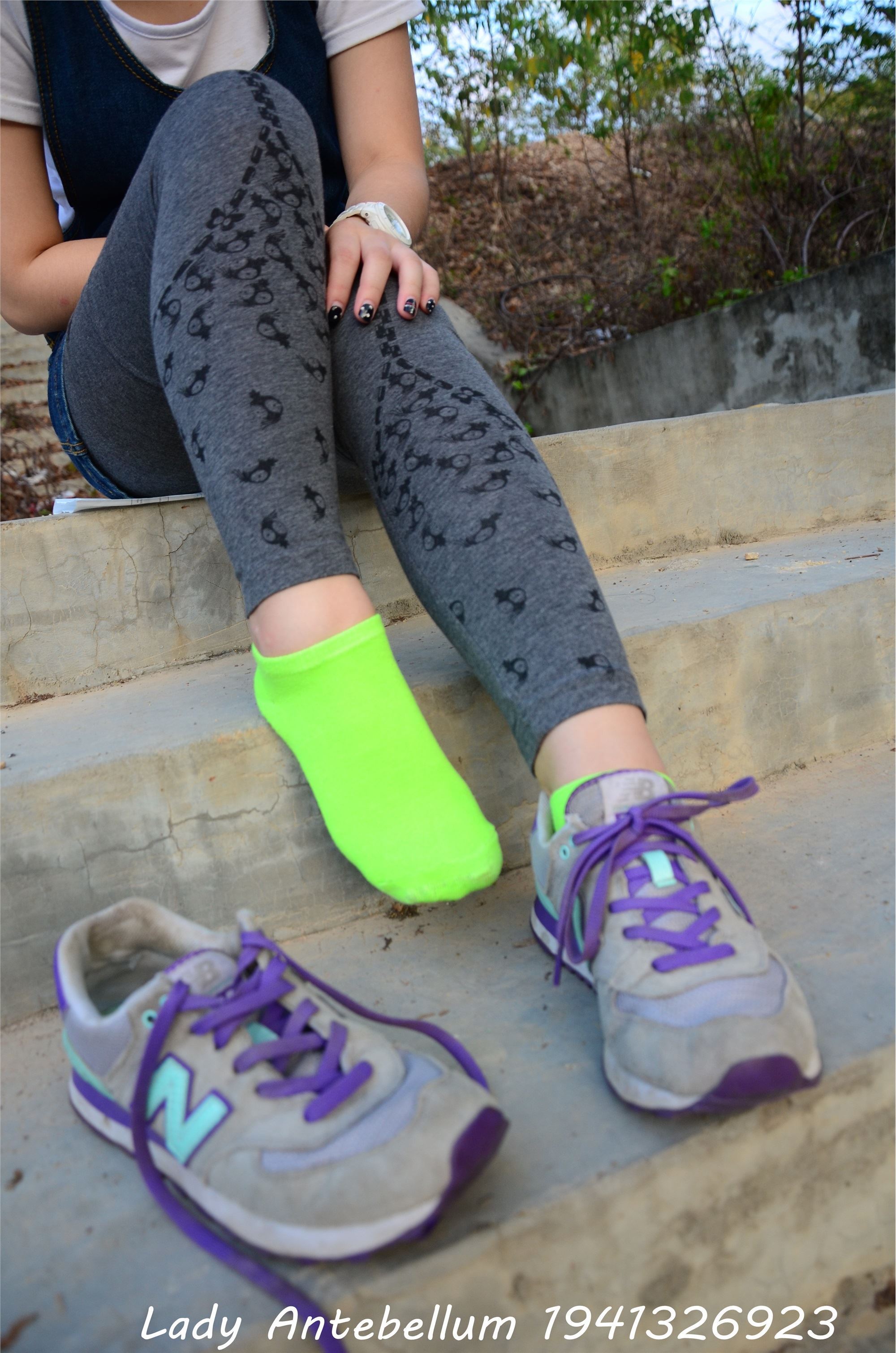 战前女神  恋足美腿棉袜女神级摄影套图 094