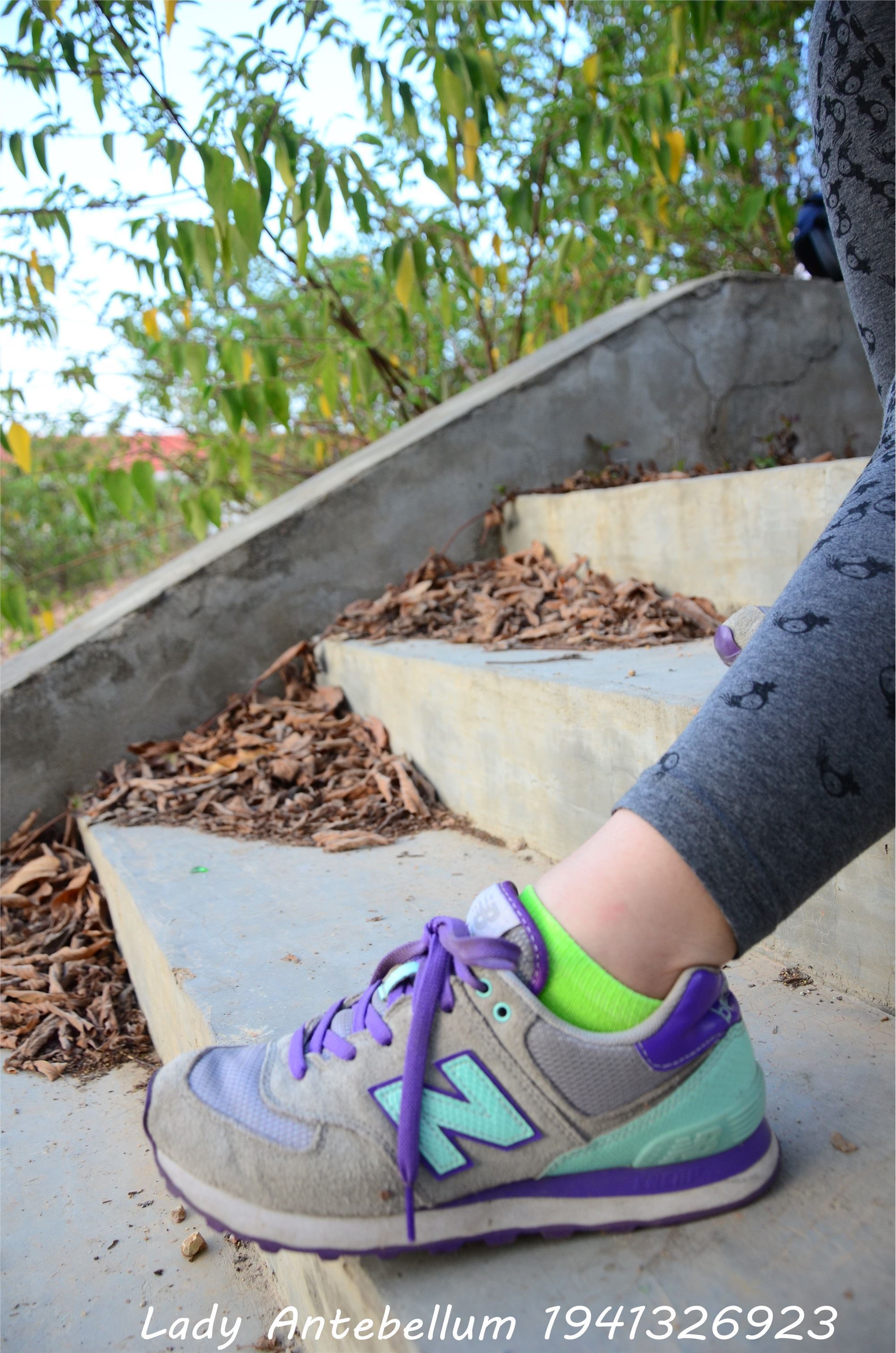 战前女神  恋足美腿棉袜女神级摄影套图 094