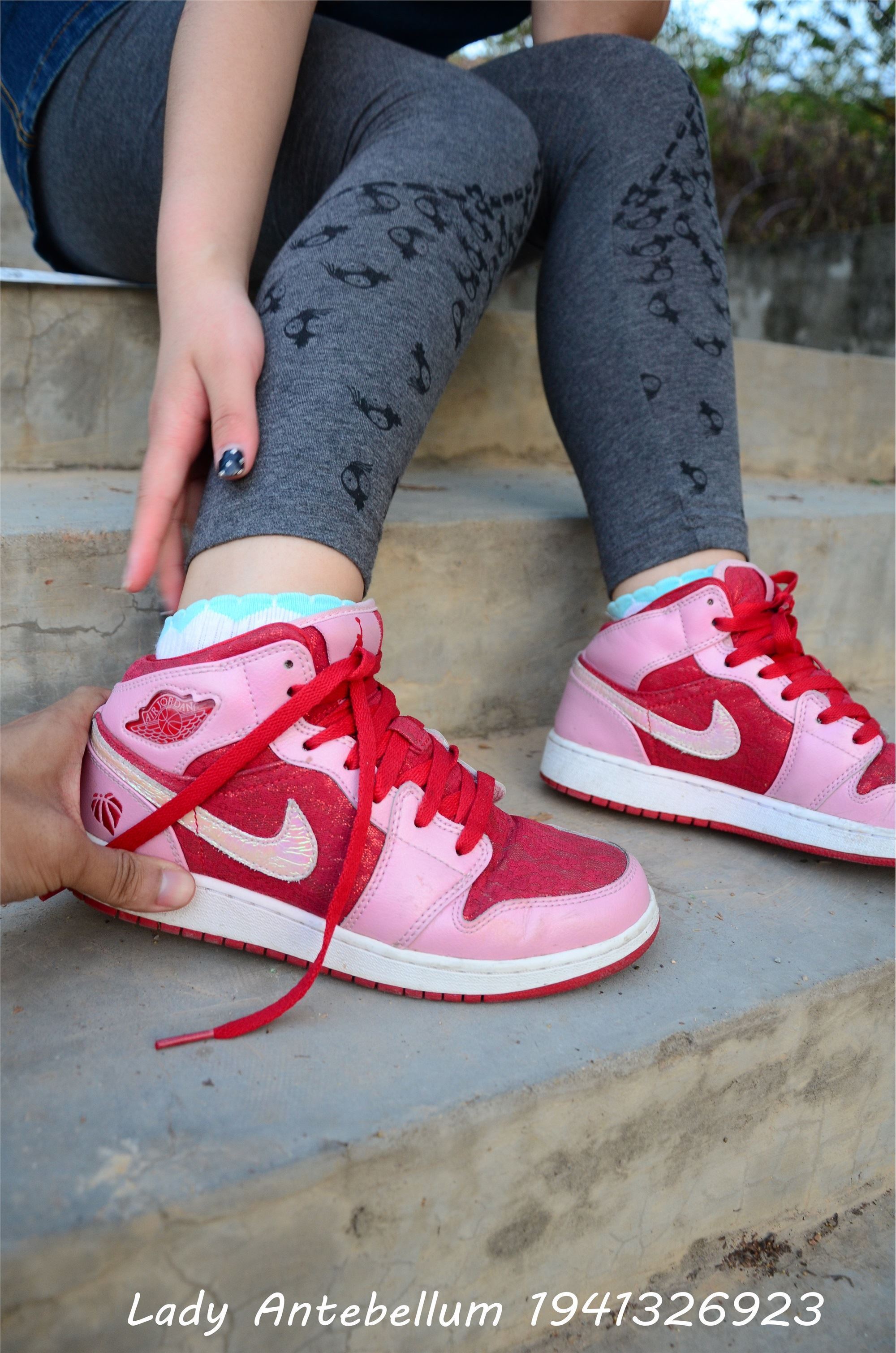 战前女神  恋足美腿棉袜女神级摄影套图 095