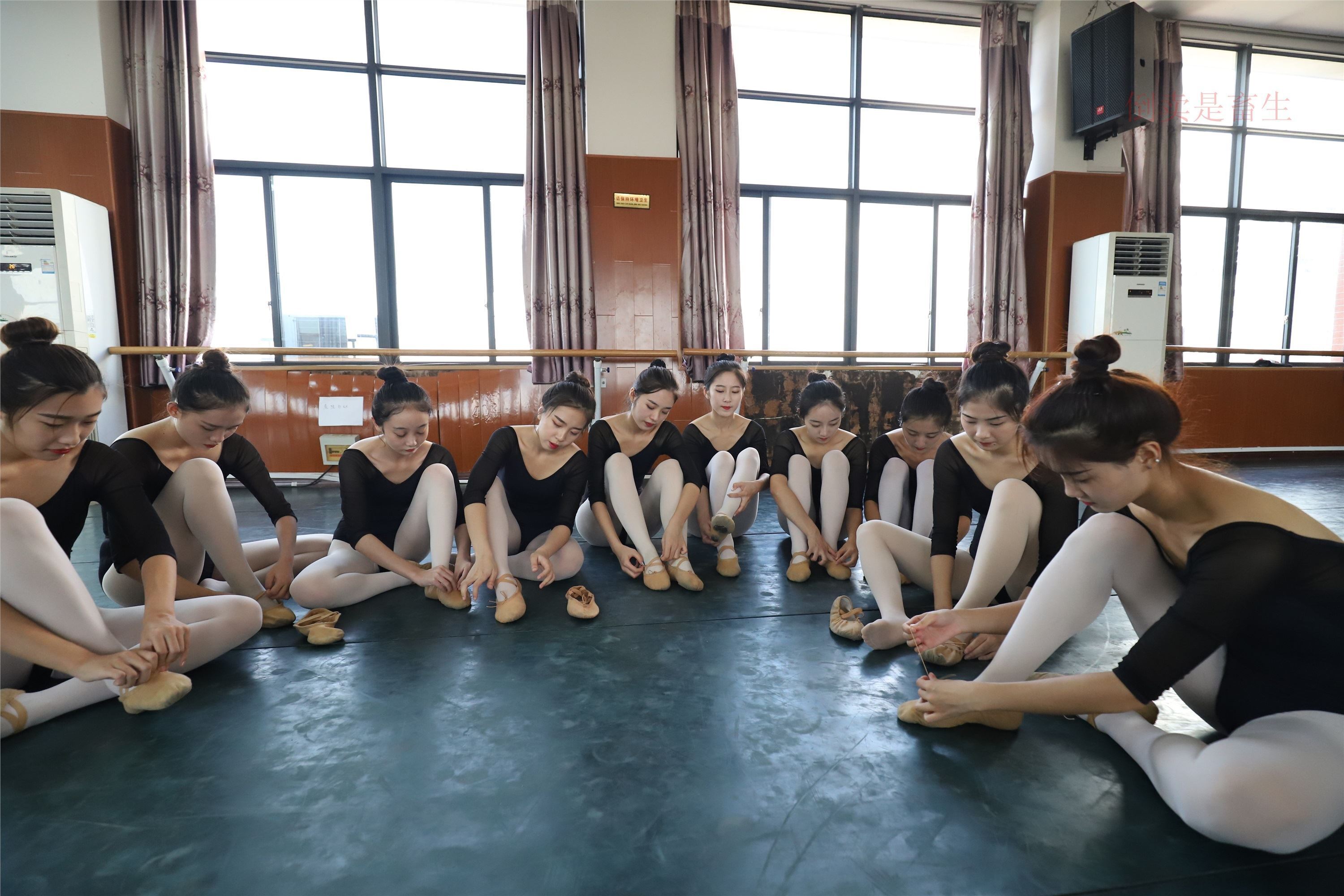 大西瓜美女图片 W001 舞蹈统一825p1