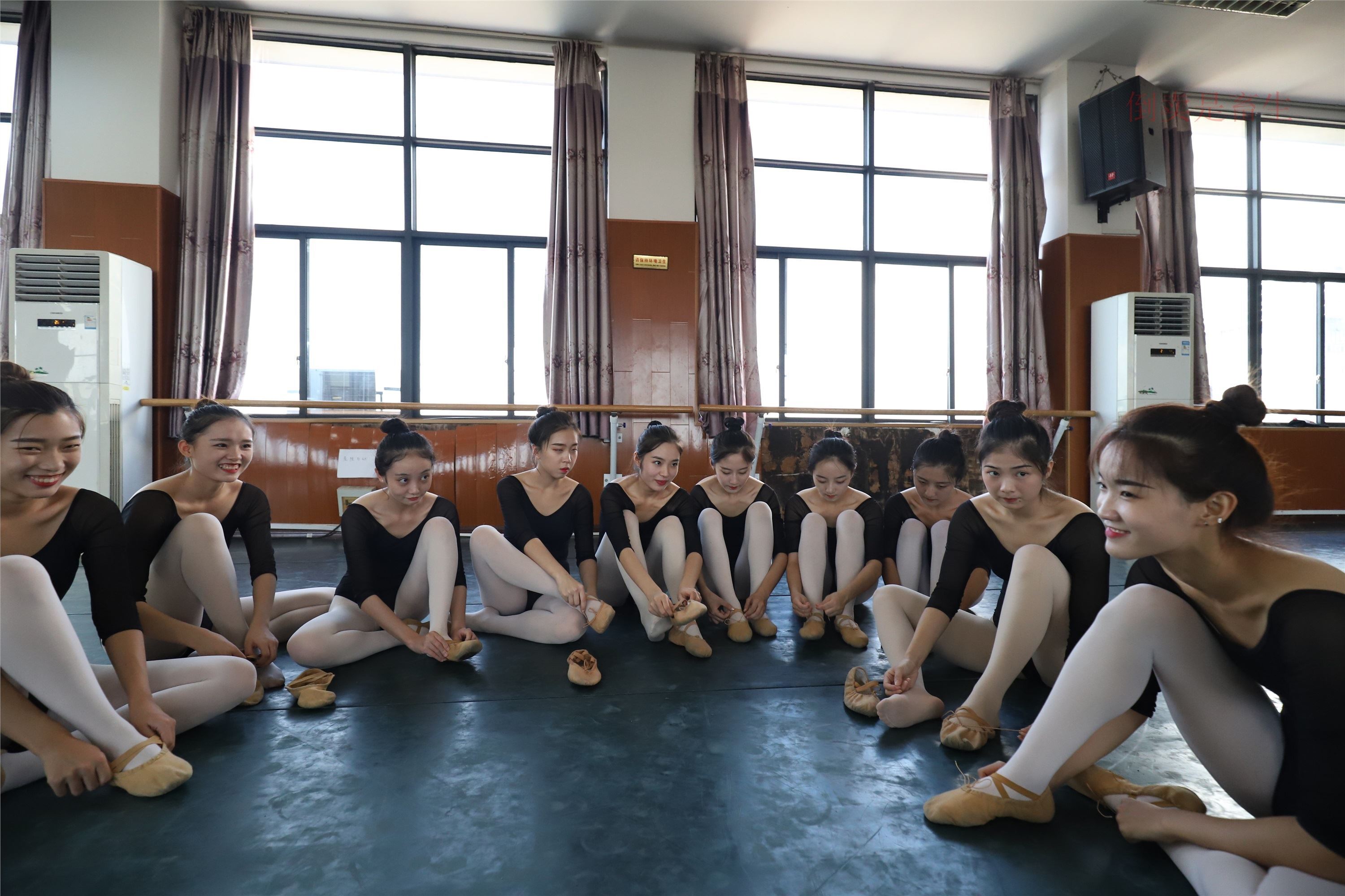 大西瓜美女图片 W001 舞蹈统一825p1