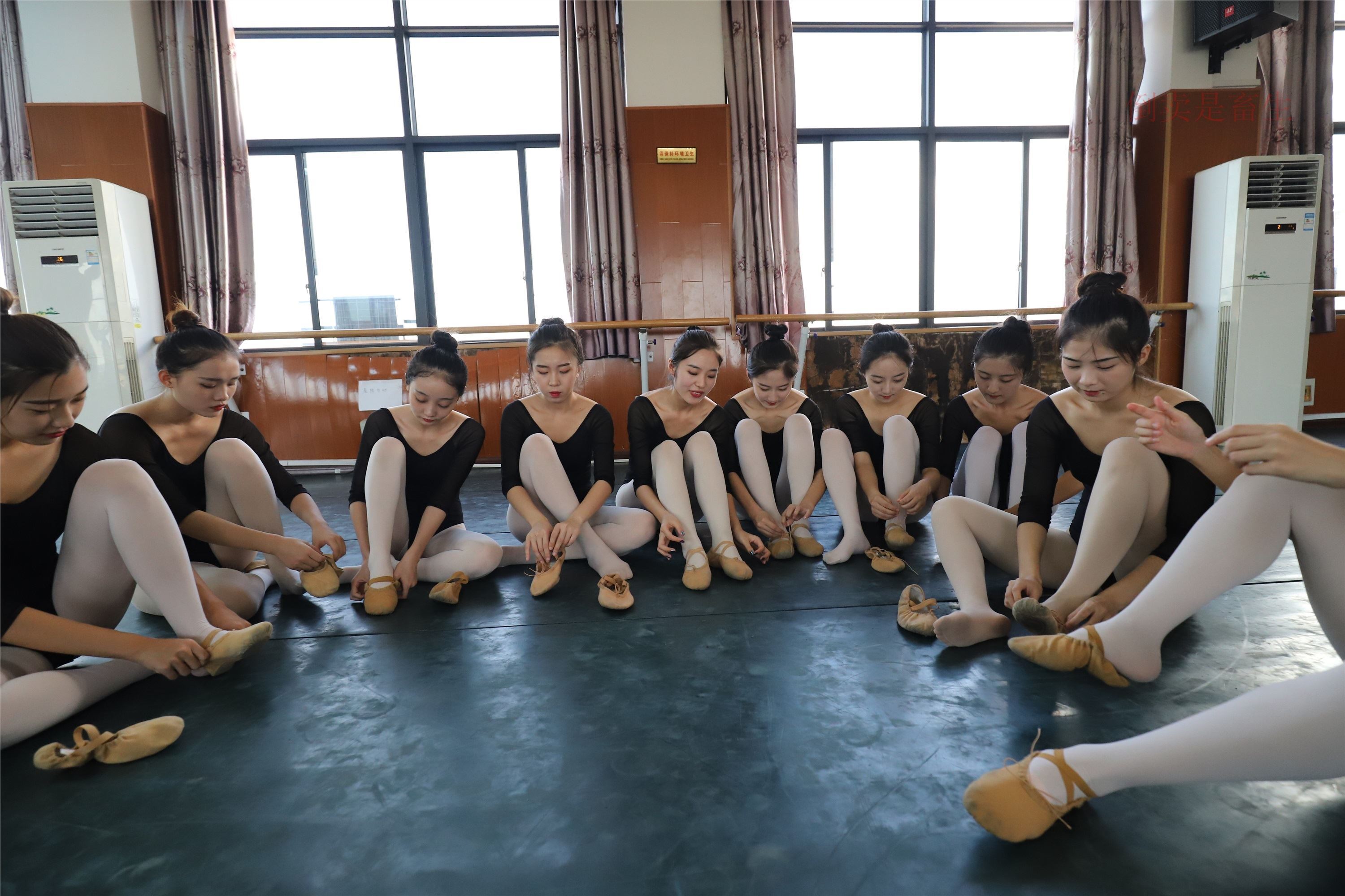 大西瓜美女图片 W001 舞蹈统一825p1