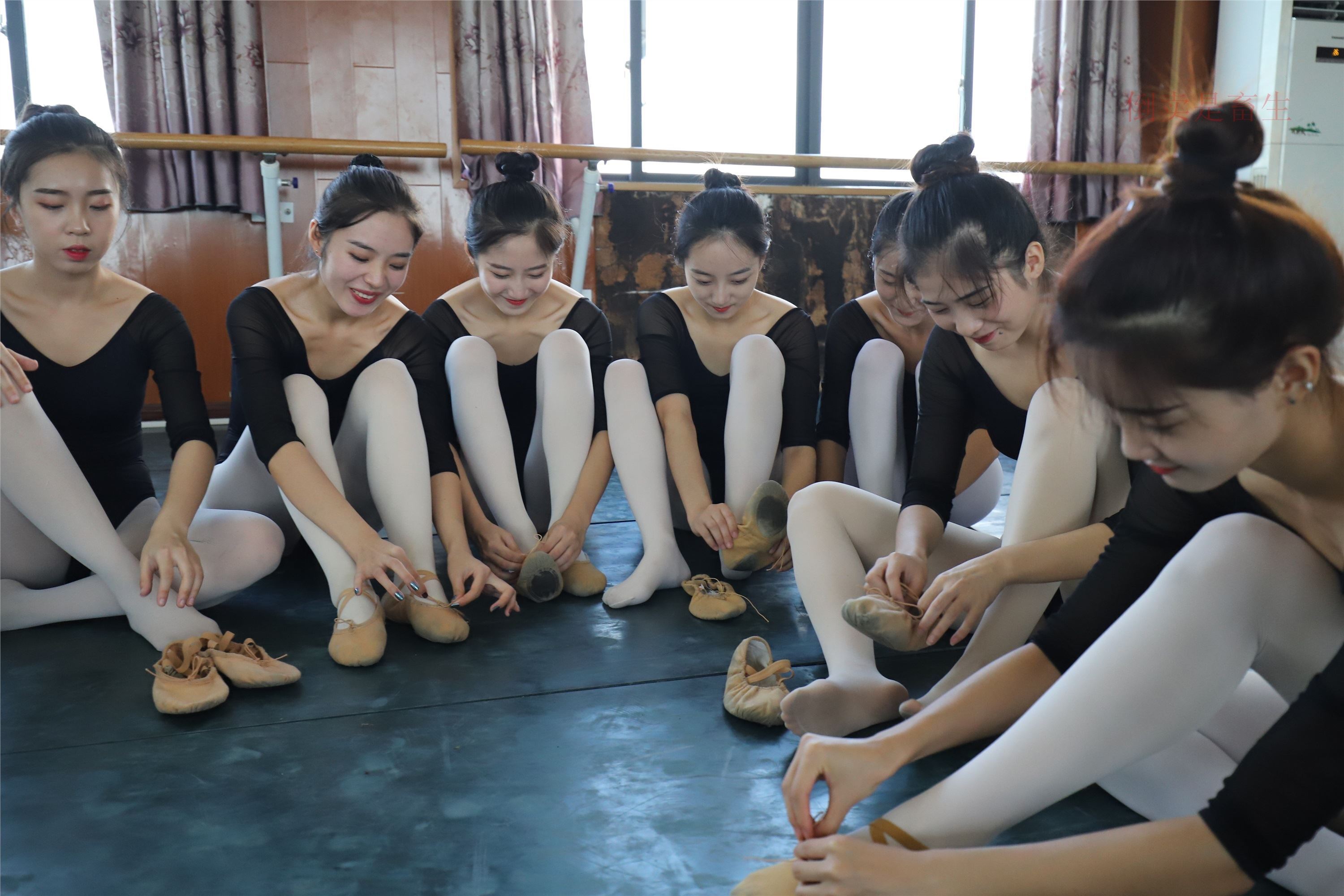 大西瓜美女图片 W001 舞蹈统一825p1