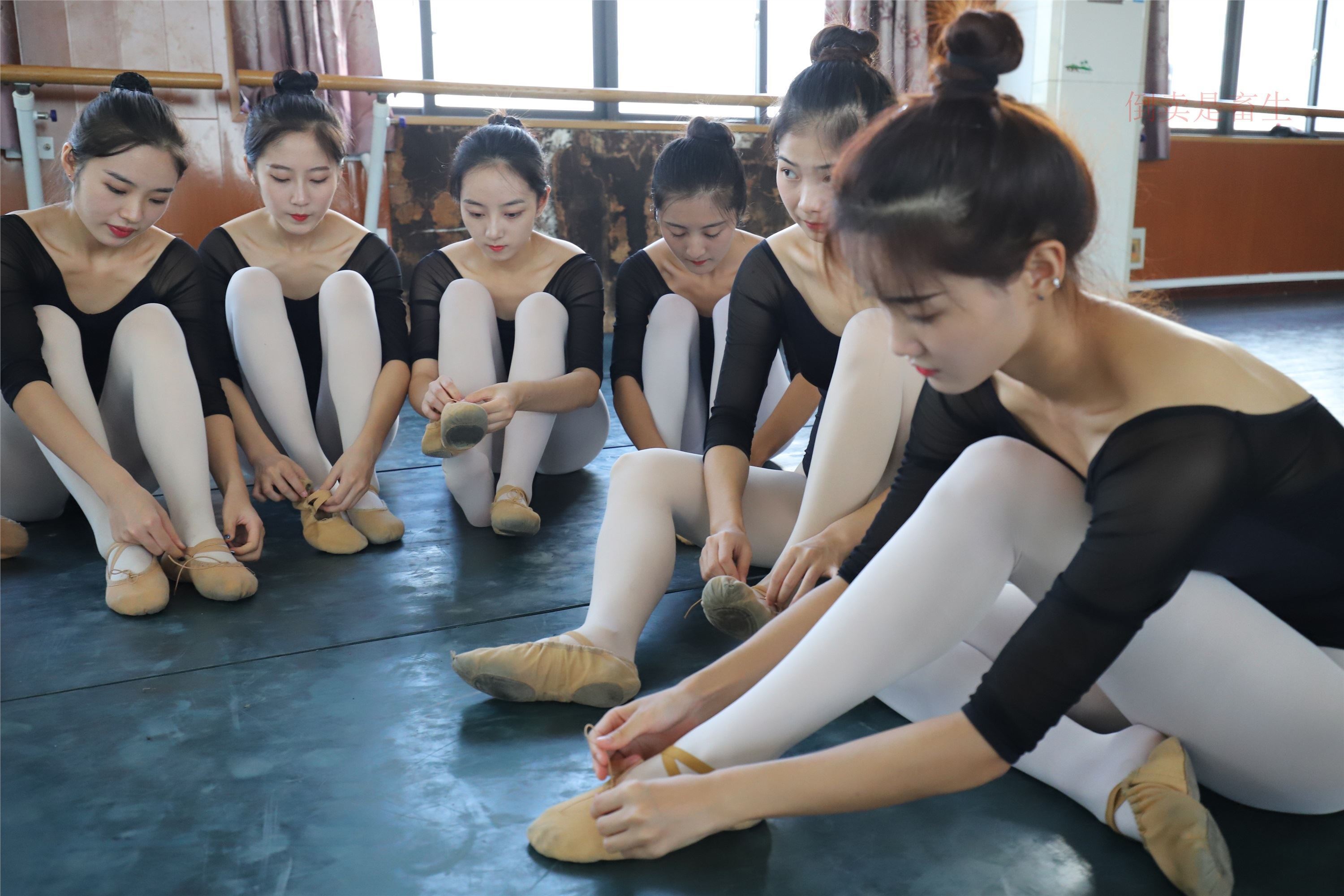 大西瓜美女图片 W001 舞蹈统一825p1