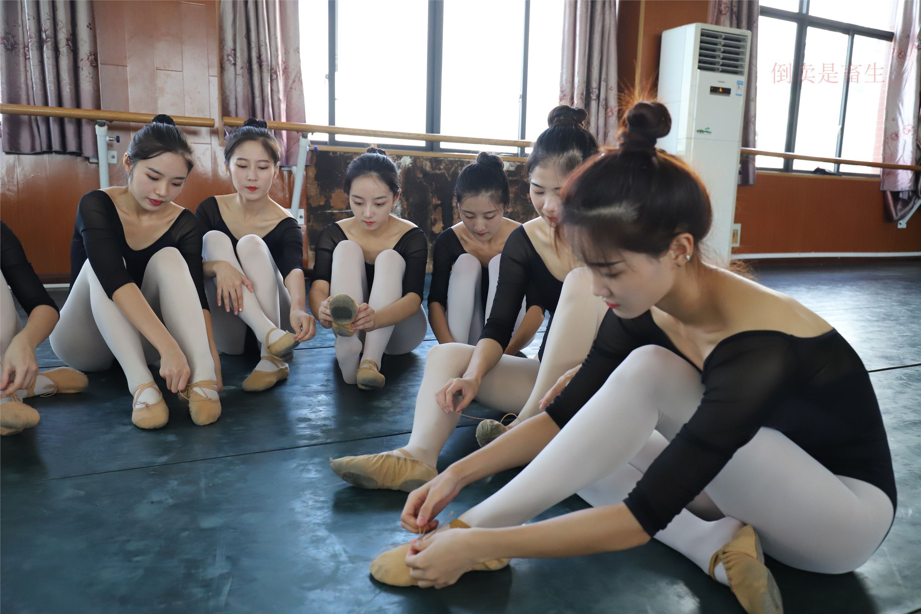 大西瓜美女图片 W001 舞蹈统一825p1