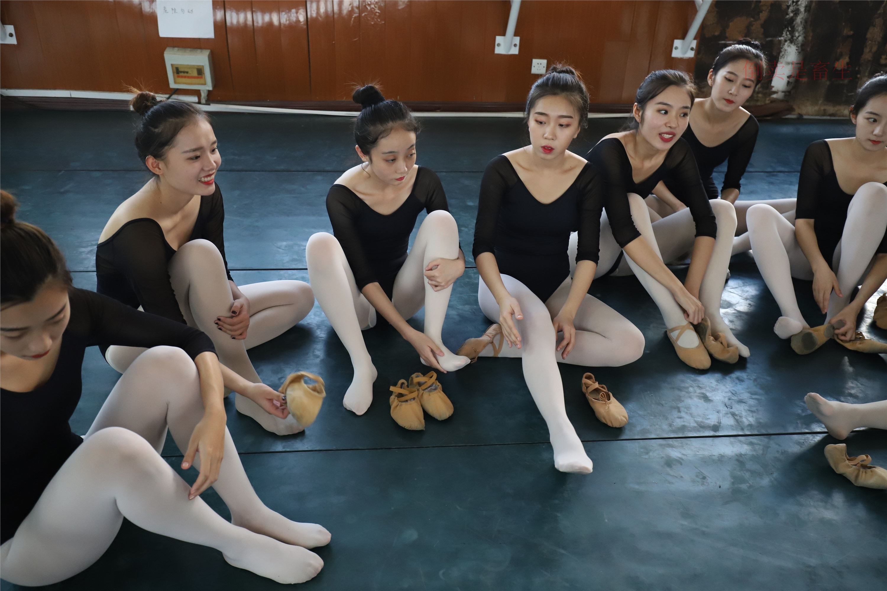 大西瓜美女图片 W001 舞蹈统一825p1