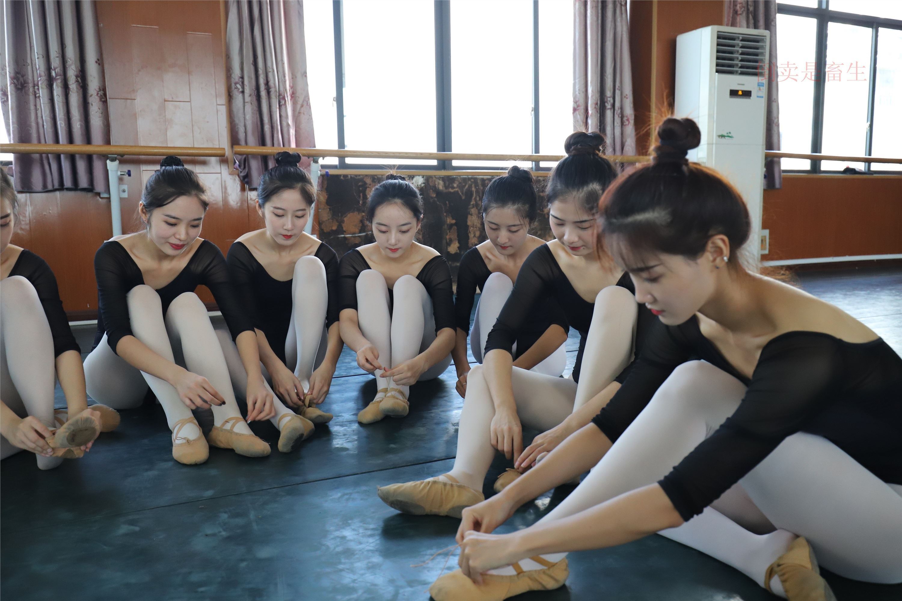 大西瓜美女图片 W001 舞蹈统一825p2