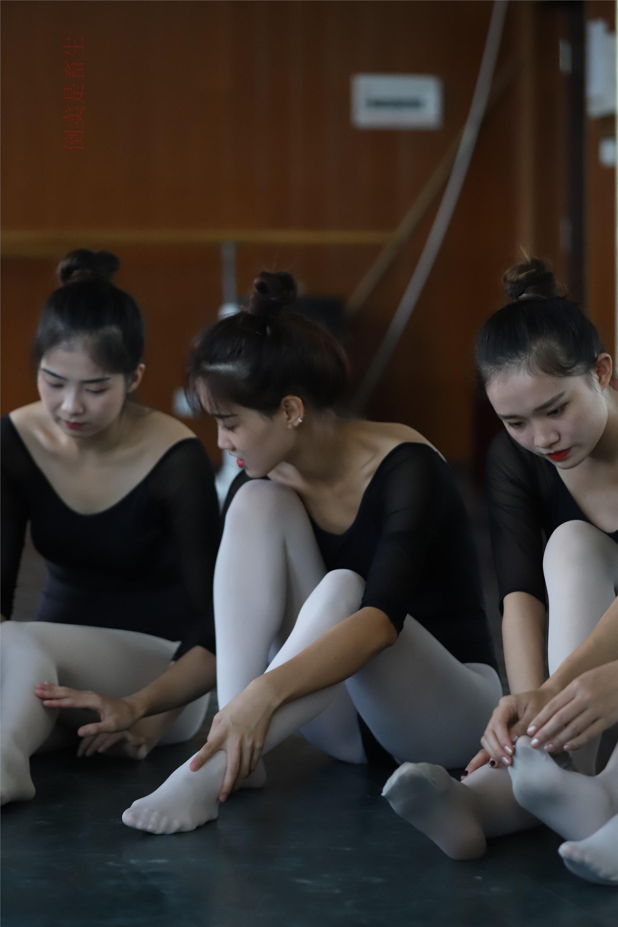 大西瓜美女图片 W001 舞蹈统一825p2