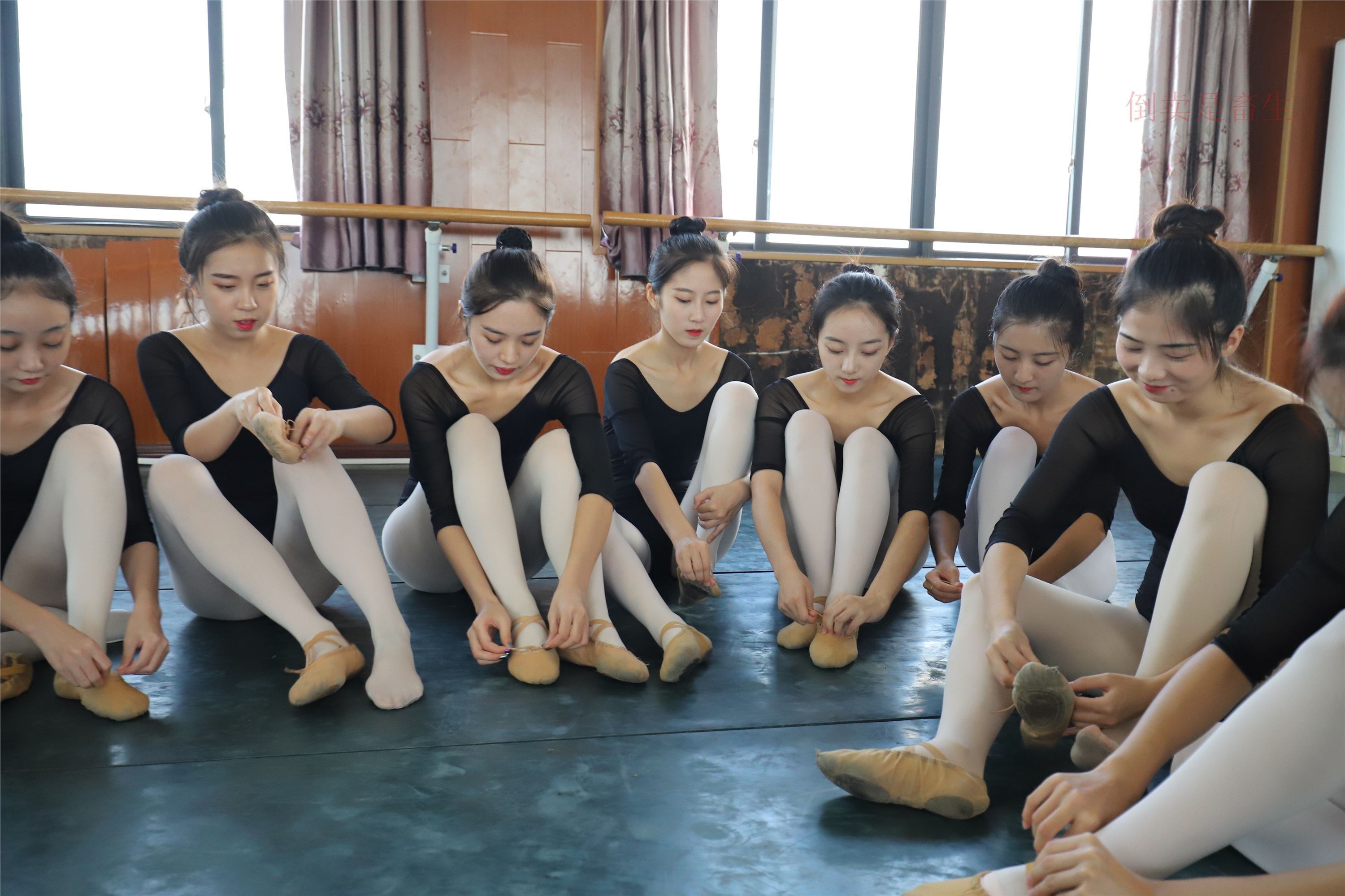 大西瓜美女图片 W001 舞蹈统一825p2