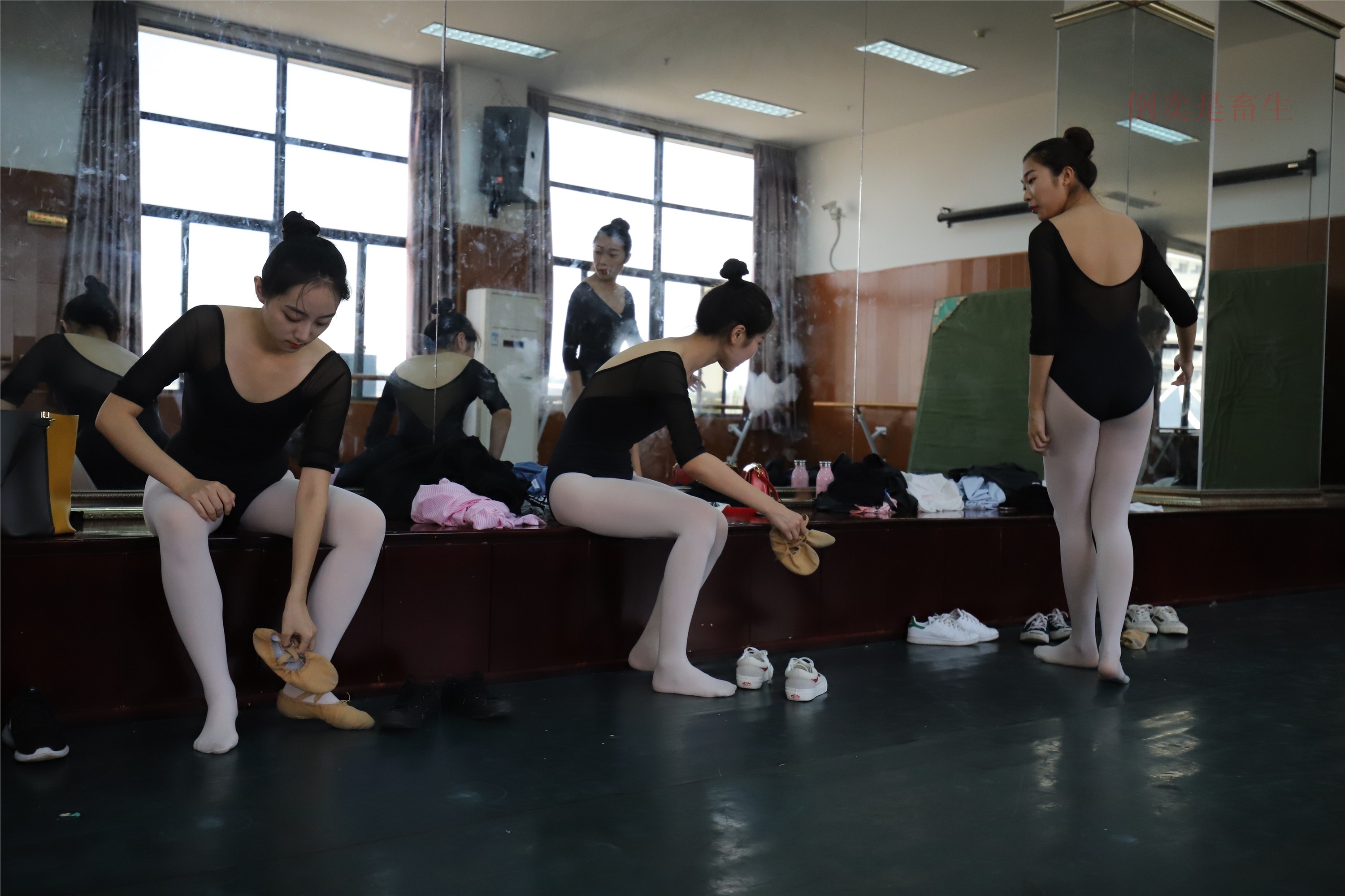 大西瓜美女图片 W001 舞蹈统一825p2