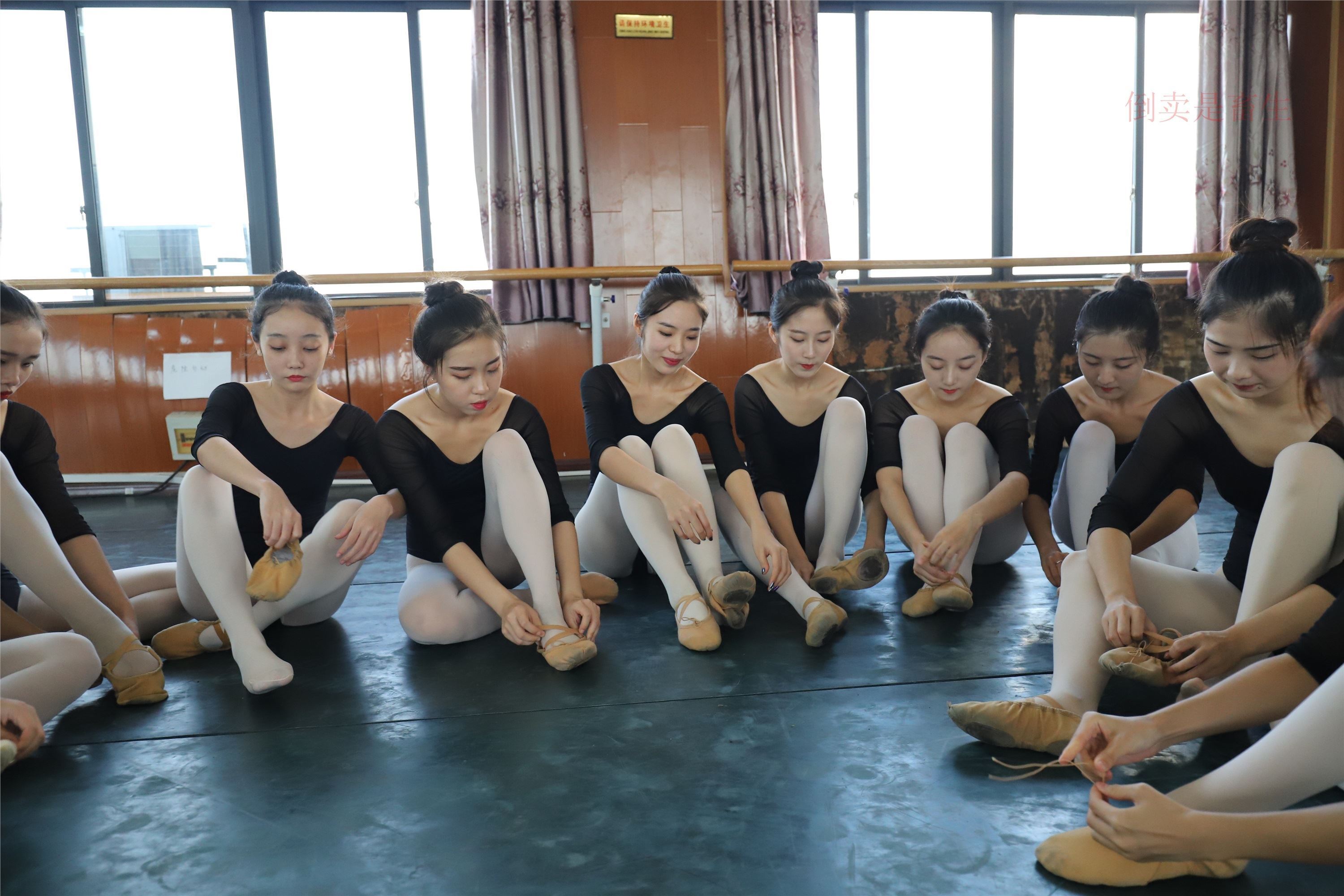 大西瓜美女图片 W001 舞蹈统一825p2