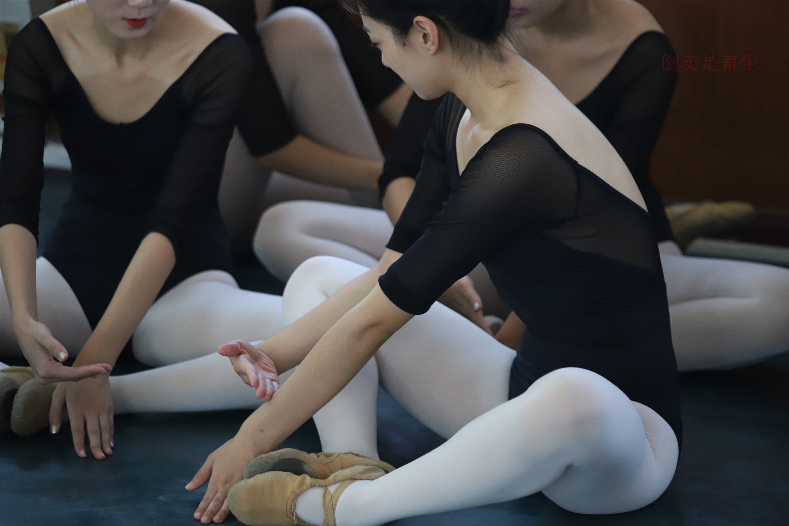 大西瓜美女图片 W001 舞蹈统一825p4