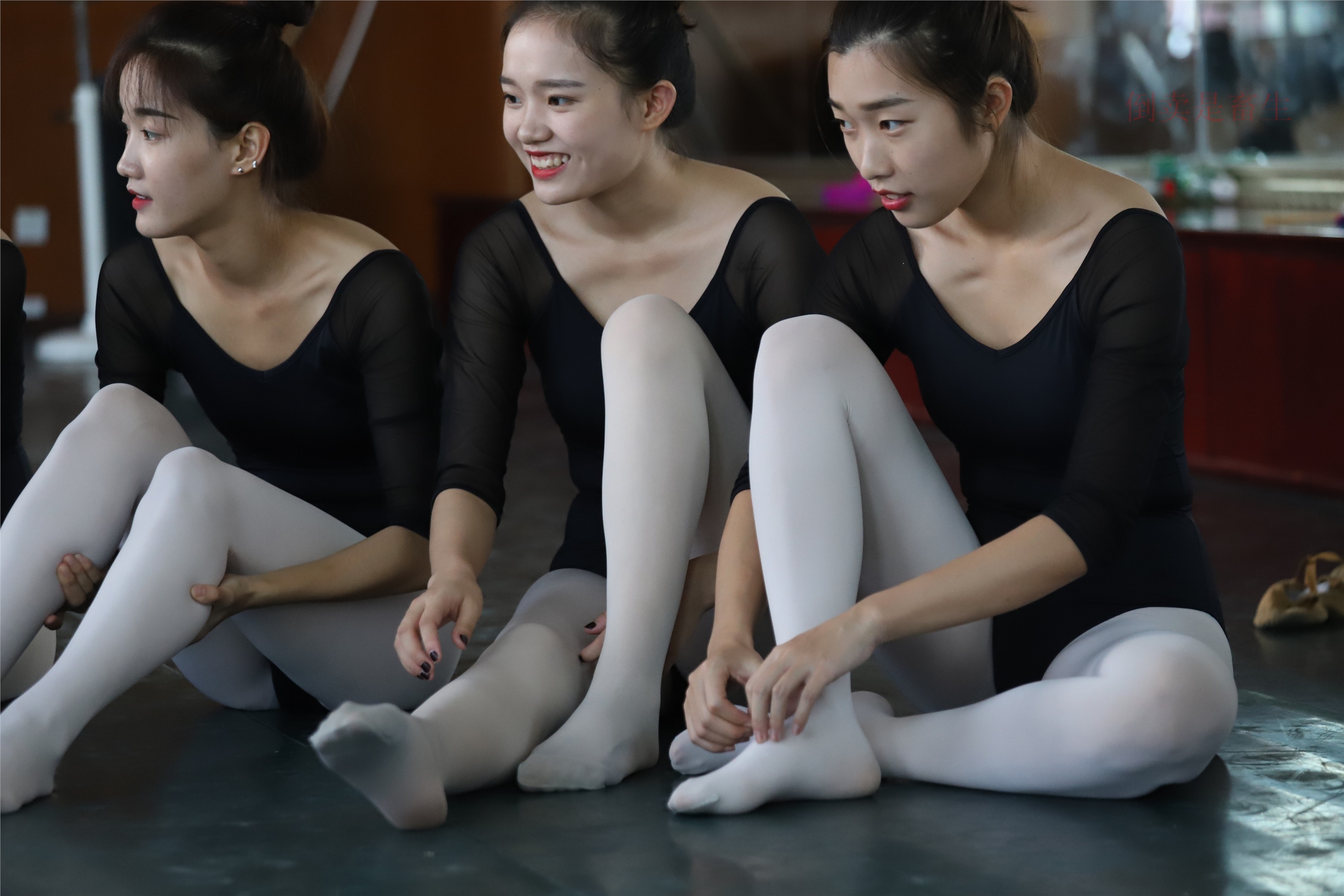 大西瓜美女图片 W001 舞蹈统一825p6