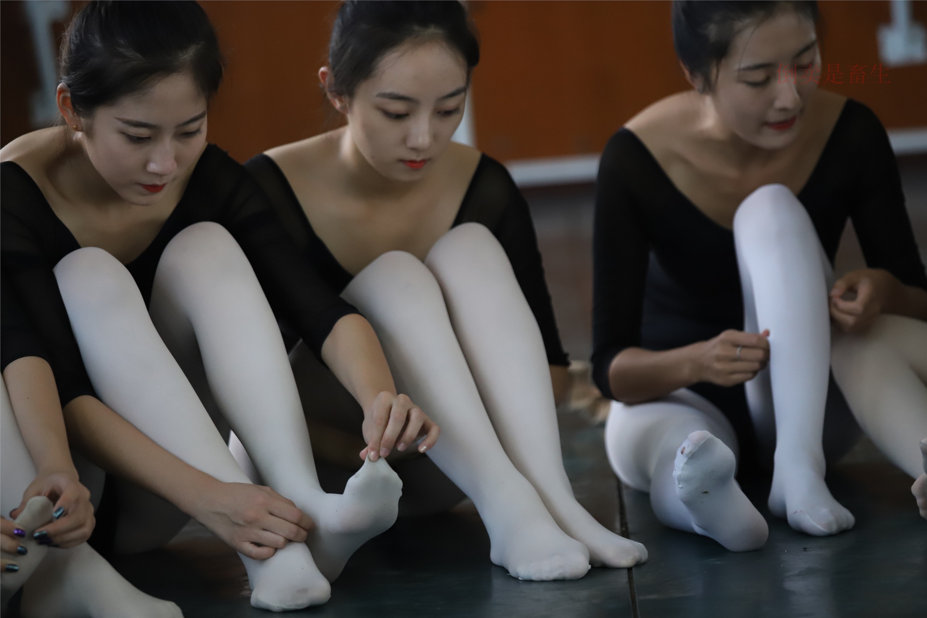 大西瓜美女图片 W001 舞蹈统一825p6