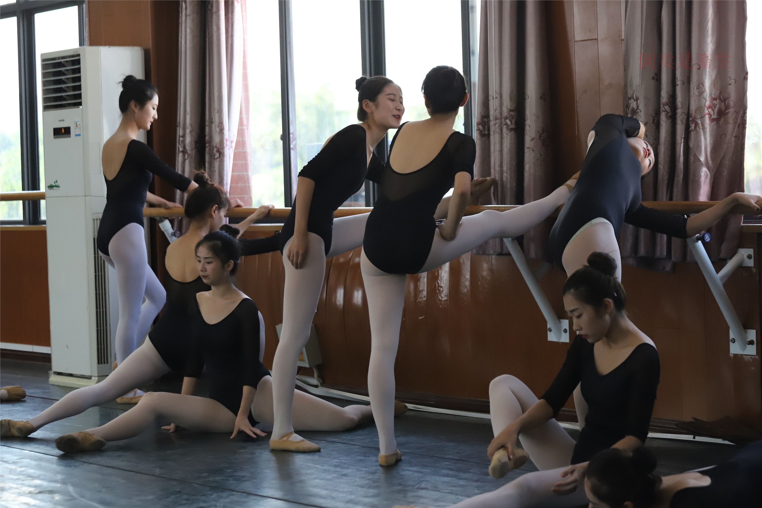 大西瓜美女图片 W001 舞蹈统一825p6