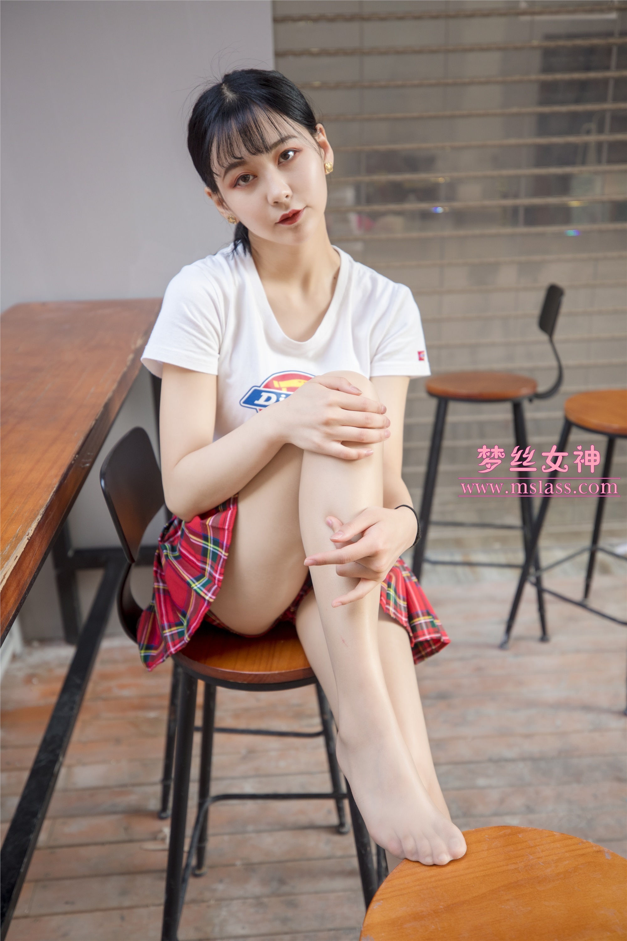 MSLASS梦丝女神 - 可岚 油光丝袜的少女