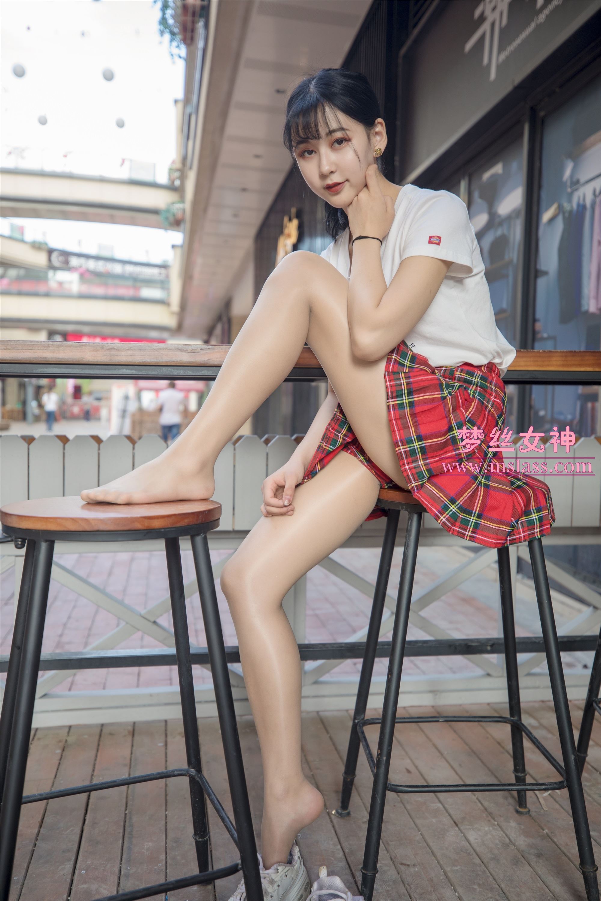 MSLASS梦丝女神 - 可岚 油光丝袜的少女