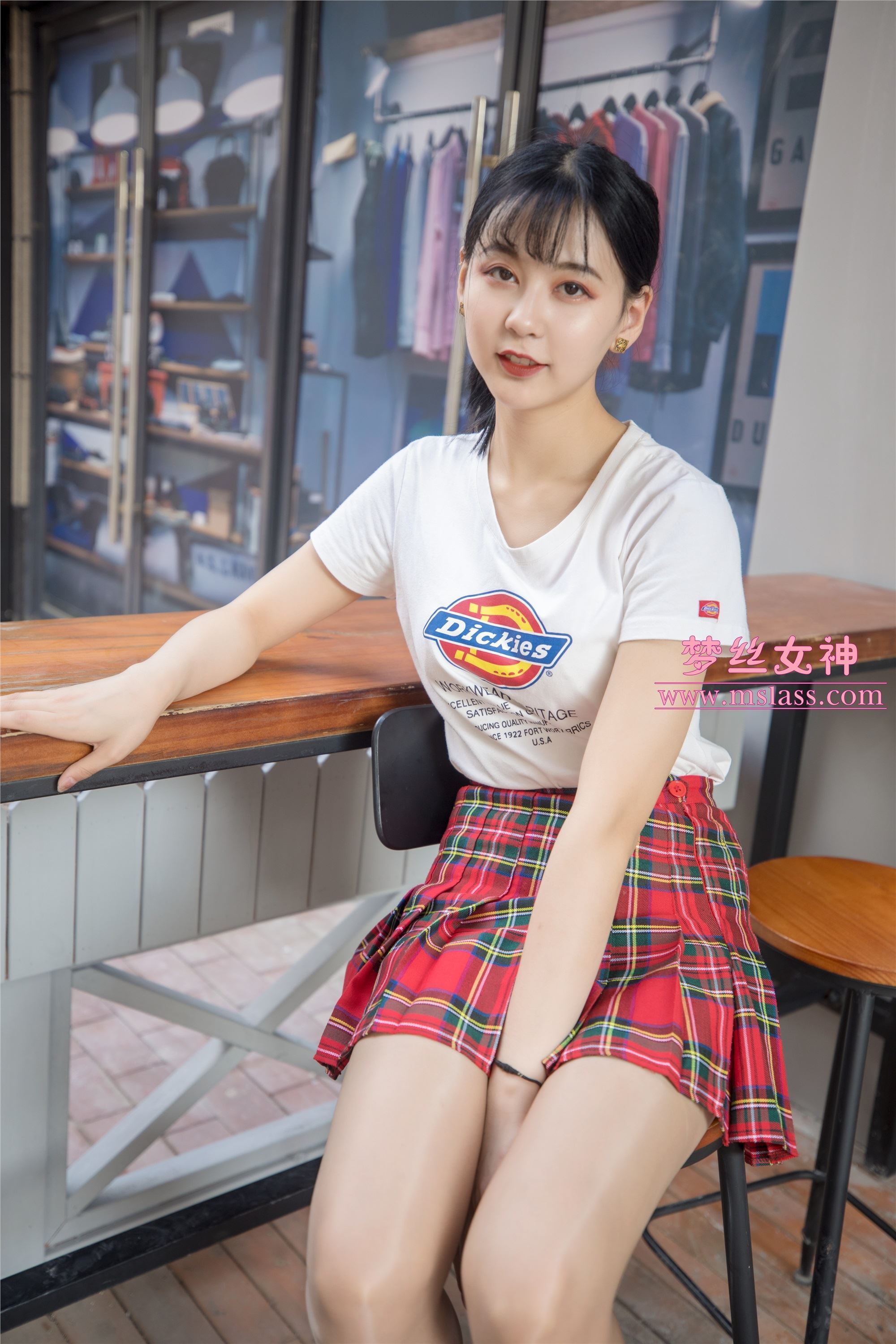 MSLASS梦丝女神 - 可岚 油光丝袜的少女