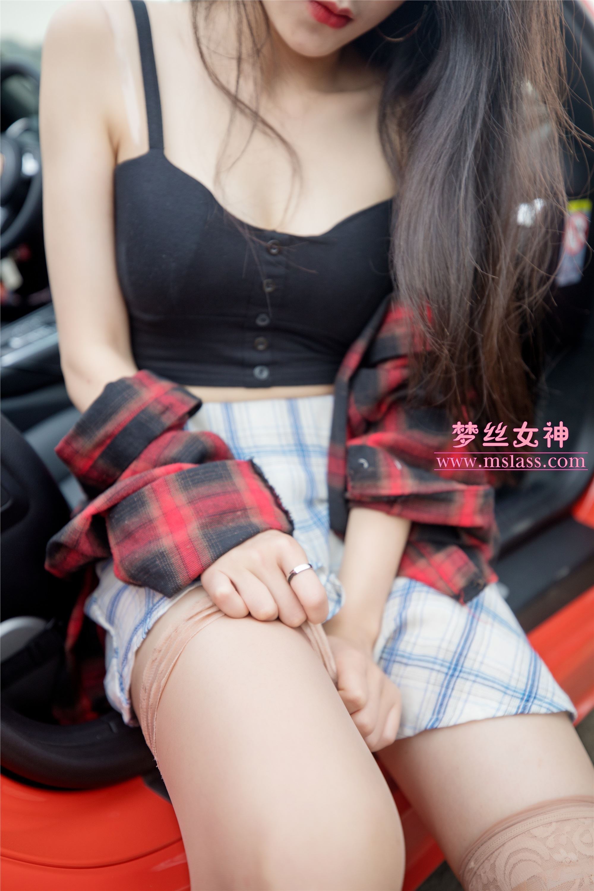 MSLASS梦丝女神 - 苏安希 跑车丝袜女神