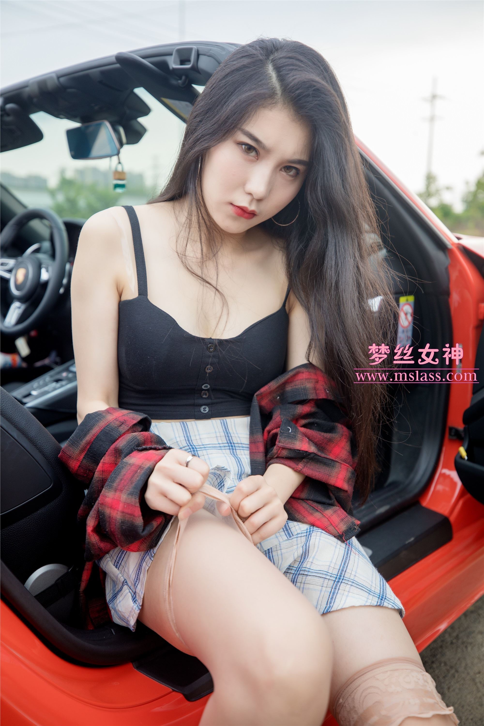 MSLASS梦丝女神 - 苏安希 跑车丝袜女神