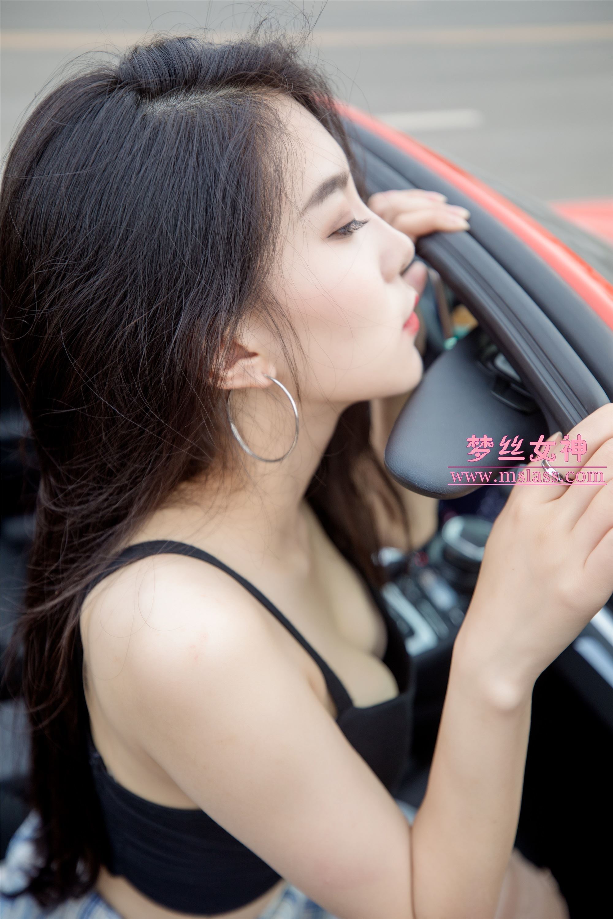 MSLASS梦丝女神 - 苏安希 跑车丝袜女神