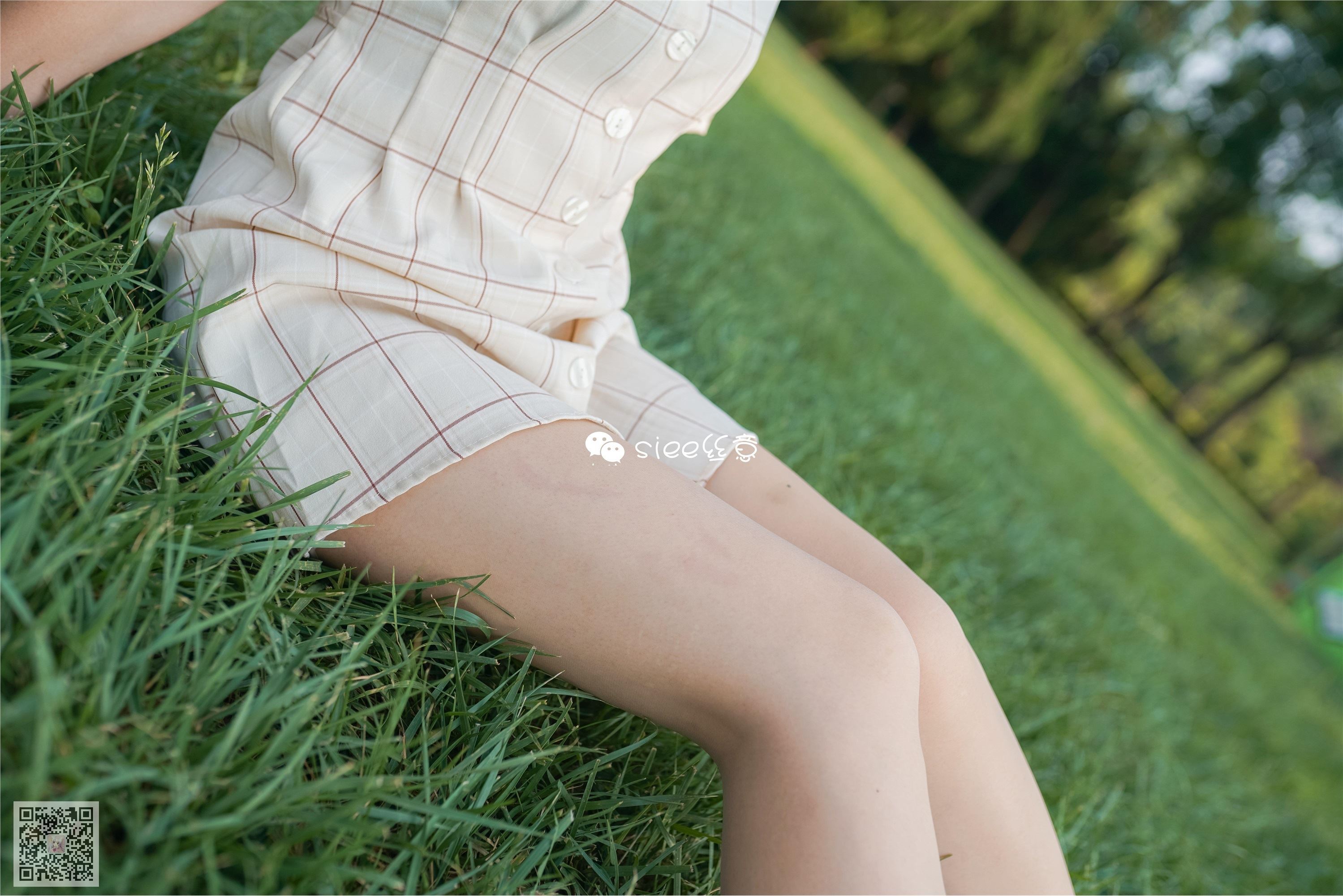 SIEE丝意  No.329 冰冰 花开无语，叶落有声