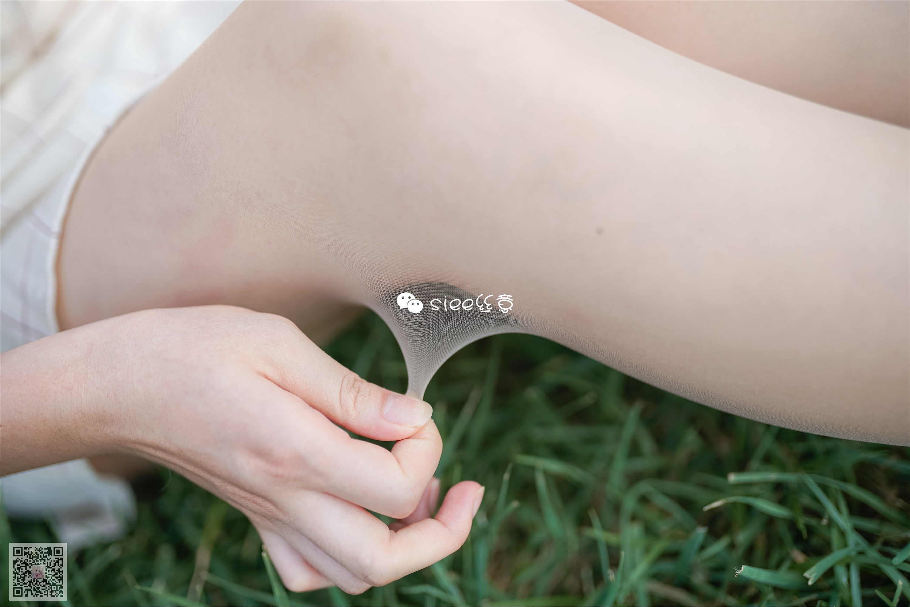 SIEE丝意  No.329 冰冰 花开无语，叶落有声