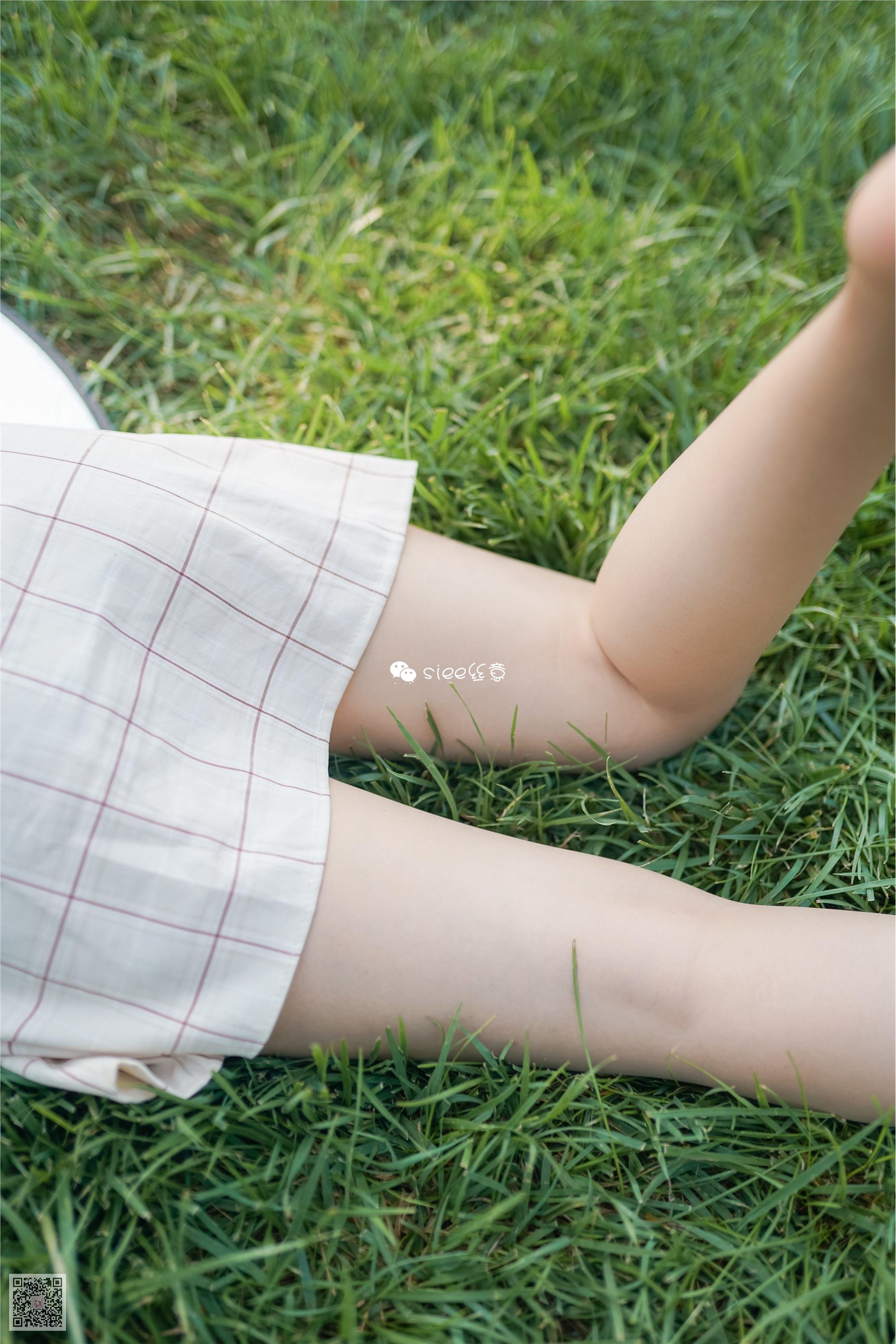 SIEE丝意  No.329 冰冰 花开无语，叶落有声