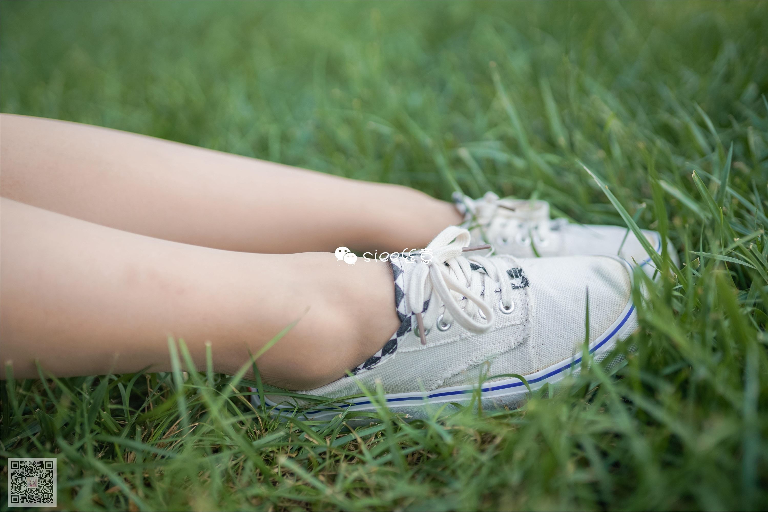 SIEE丝意  No.329 冰冰 花开无语，叶落有声