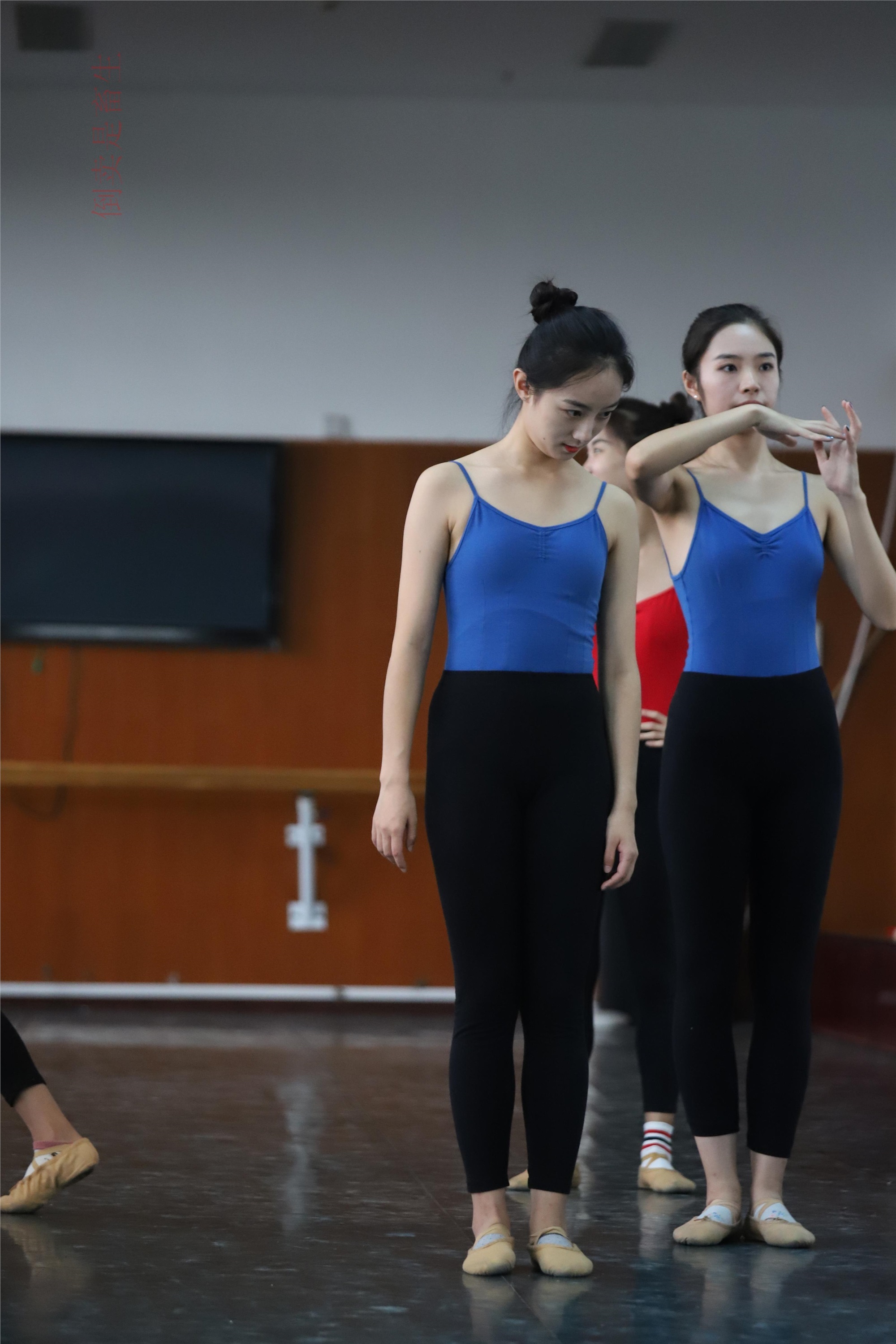 大西瓜美女图片 W003 舞蹈芭裤630p1