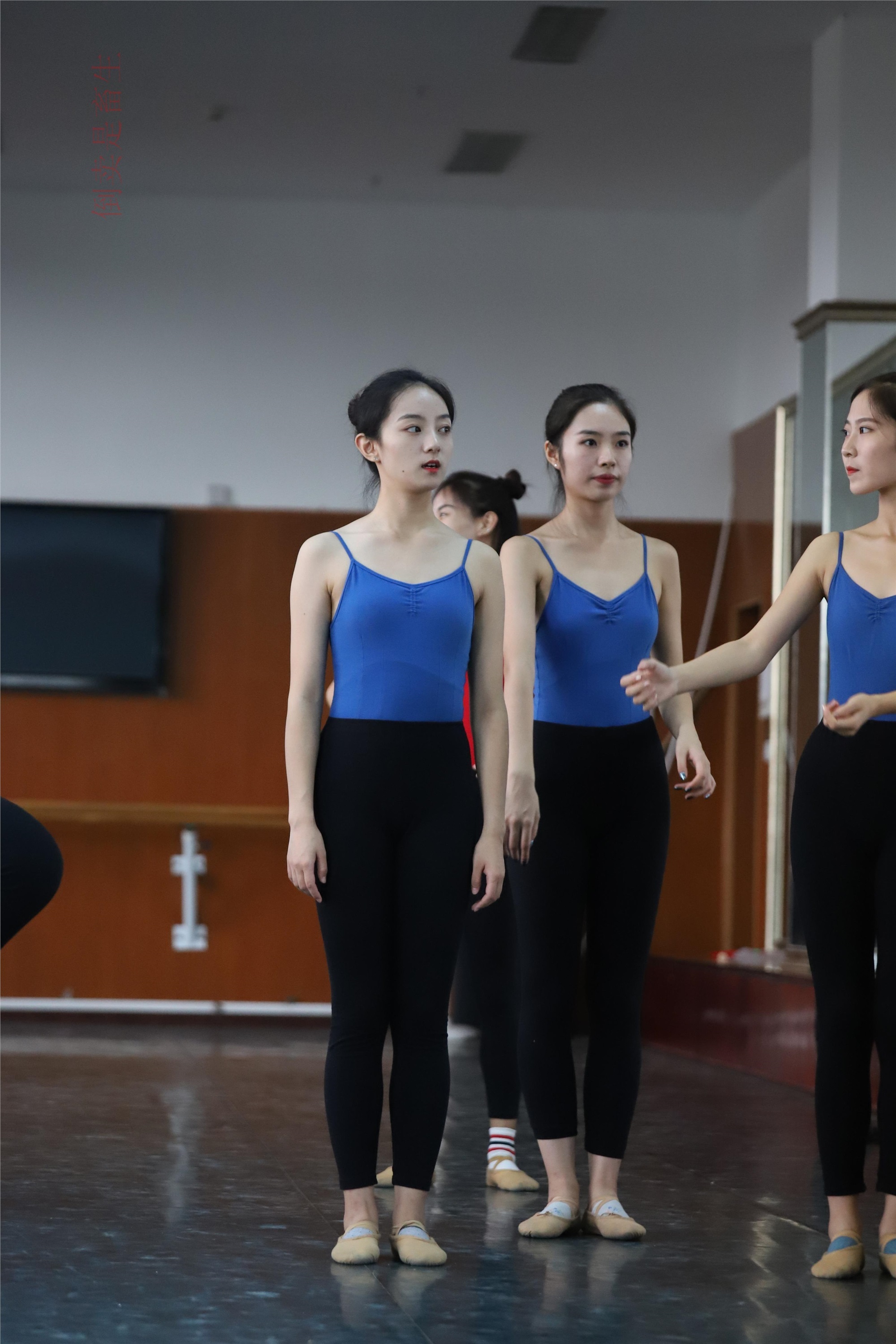 大西瓜美女图片 W003 舞蹈芭裤630p1