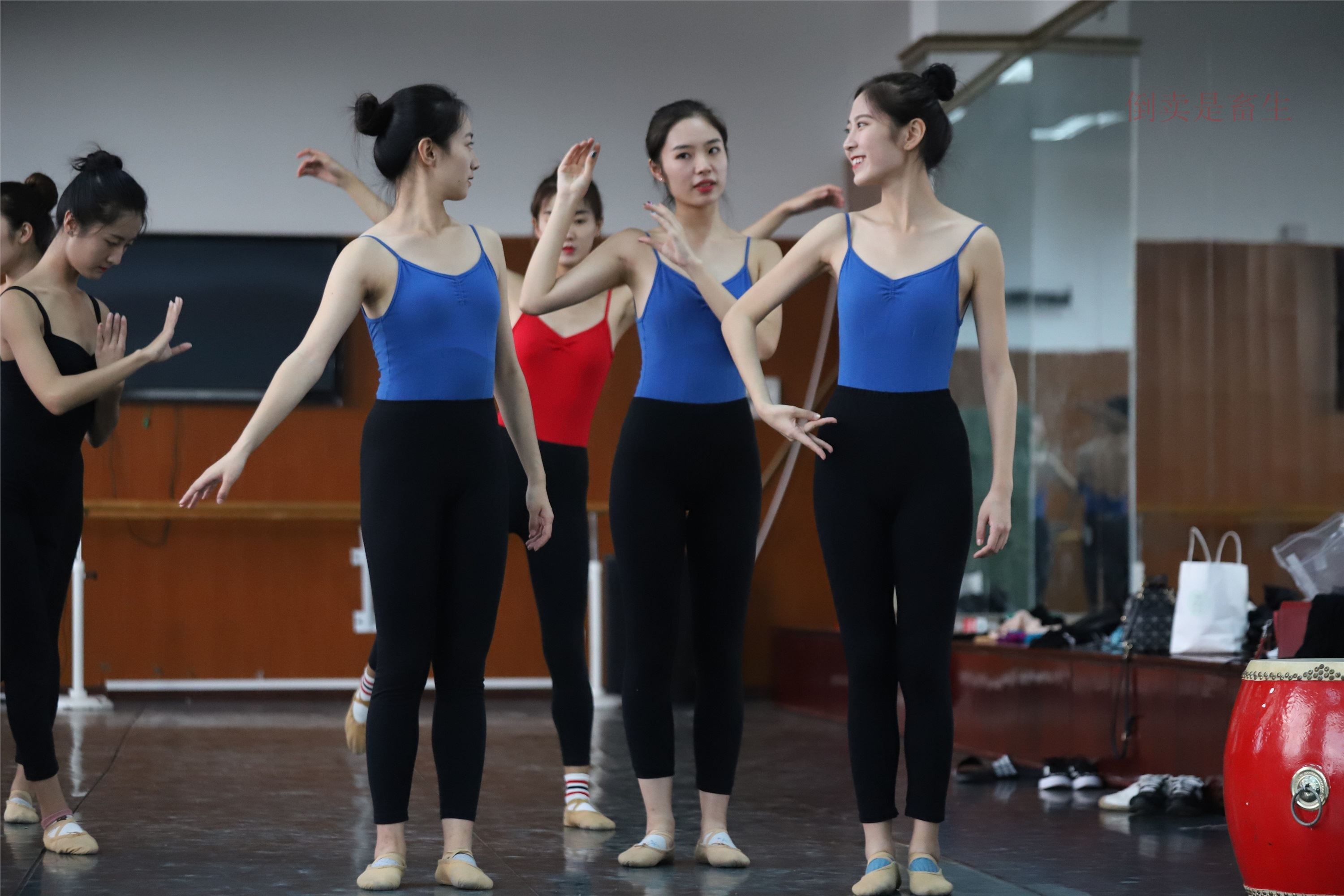 大西瓜美女图片 W003 舞蹈芭裤630p1