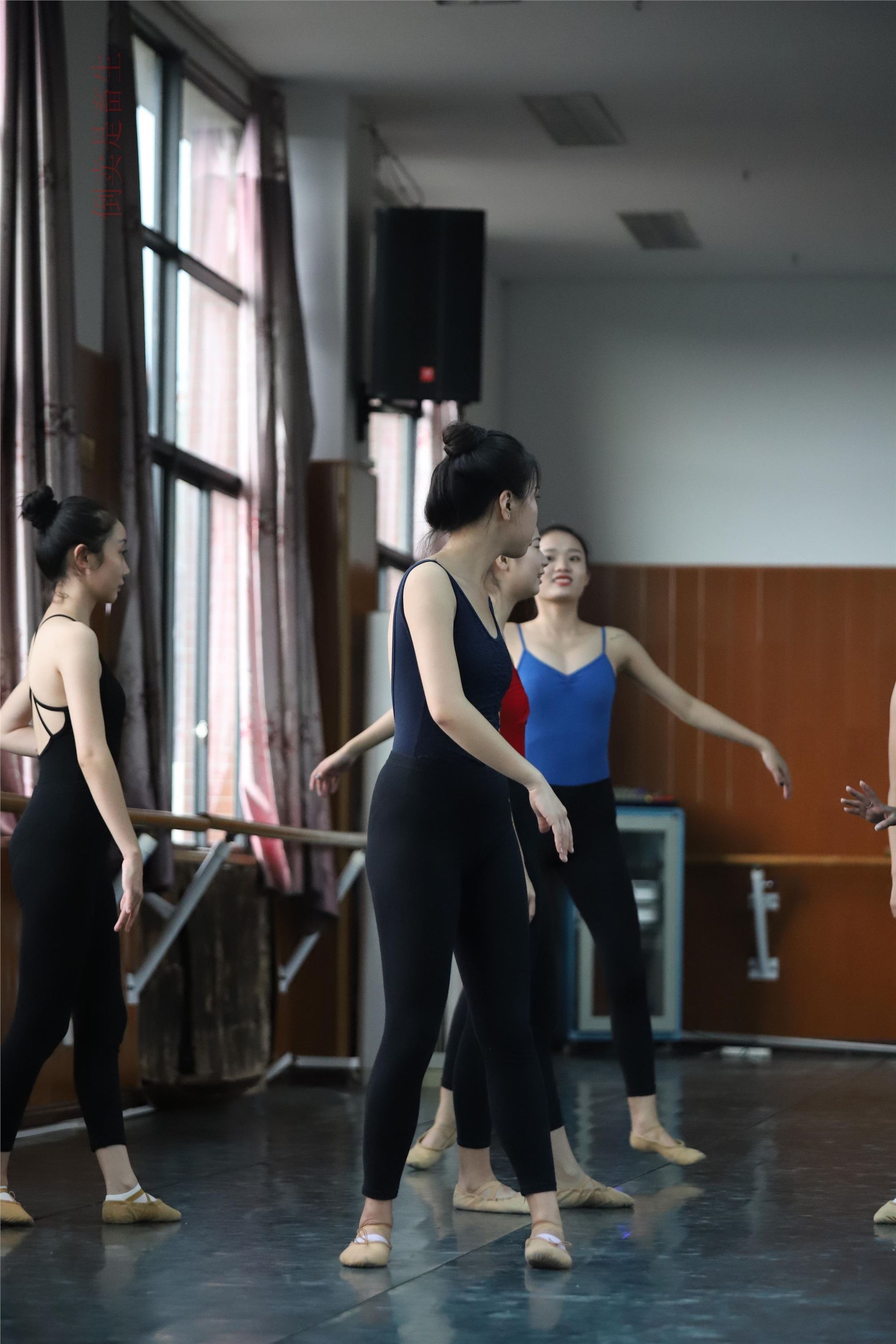 大西瓜美女图片 W003 舞蹈芭裤630p1