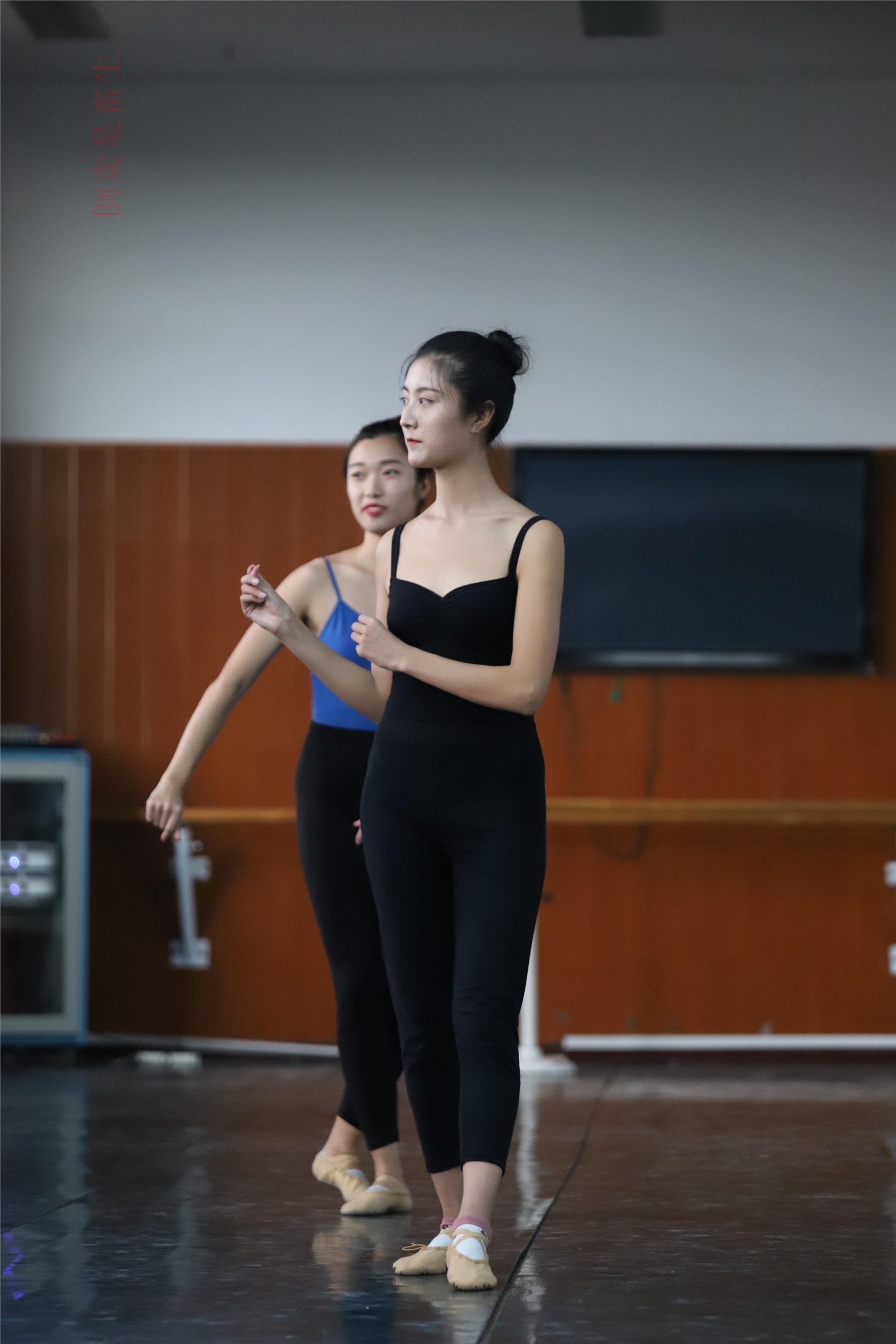 大西瓜美女图片 W003 舞蹈芭裤630p1