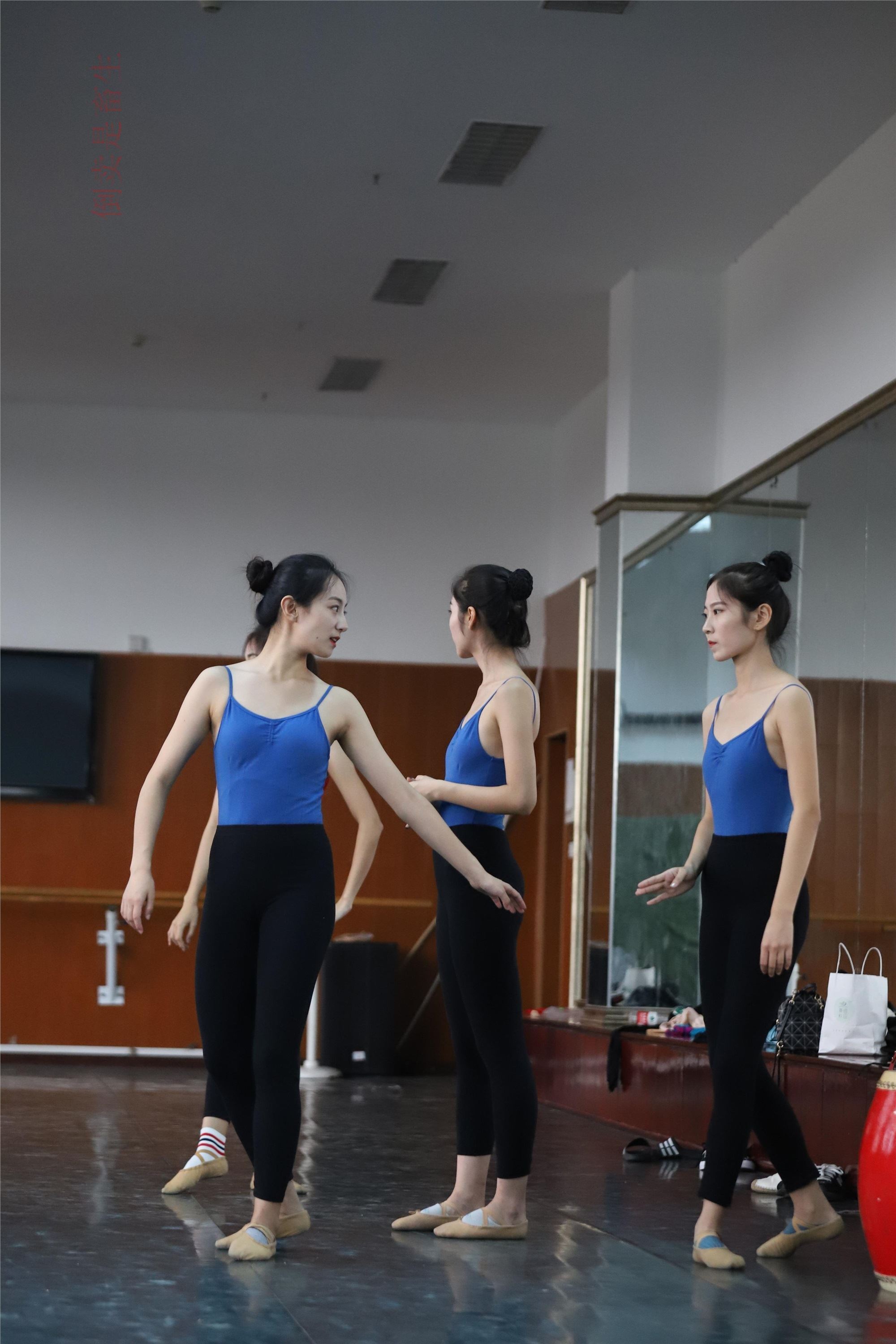 大西瓜美女图片 W003 舞蹈芭裤630p1