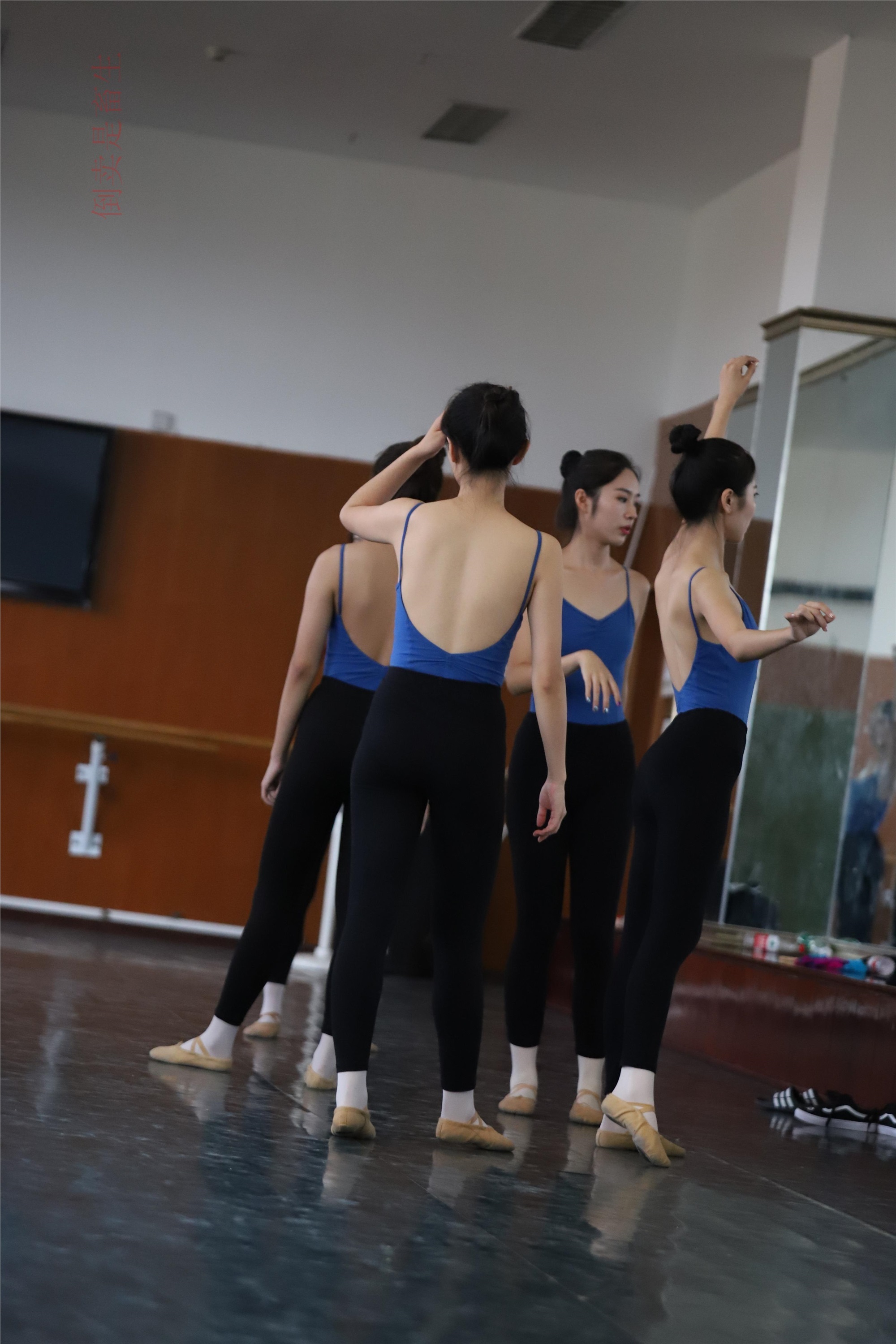 大西瓜美女图片 W003 舞蹈芭裤630p3