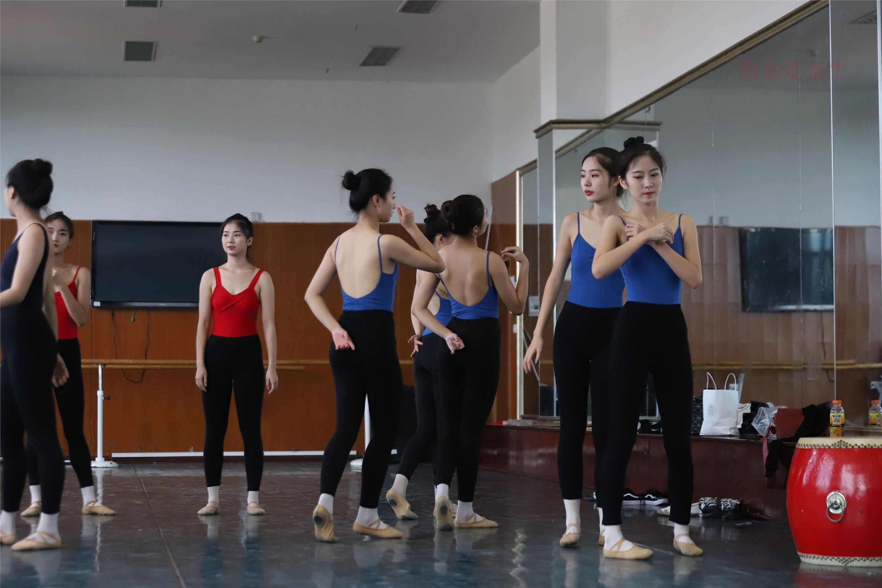 大西瓜美女图片 W003 舞蹈芭裤630p4