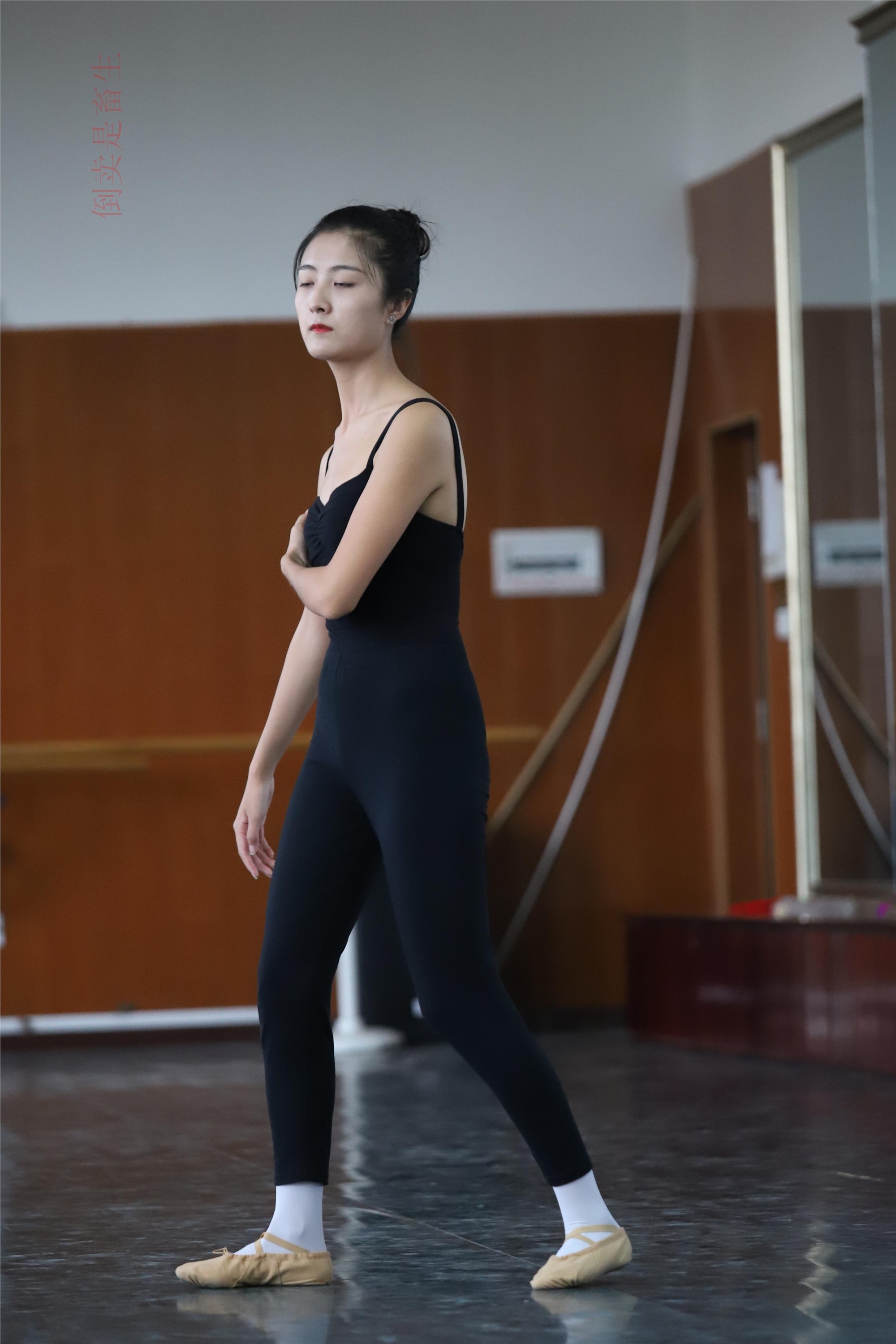 大西瓜美女图片 W003 舞蹈芭裤630p4