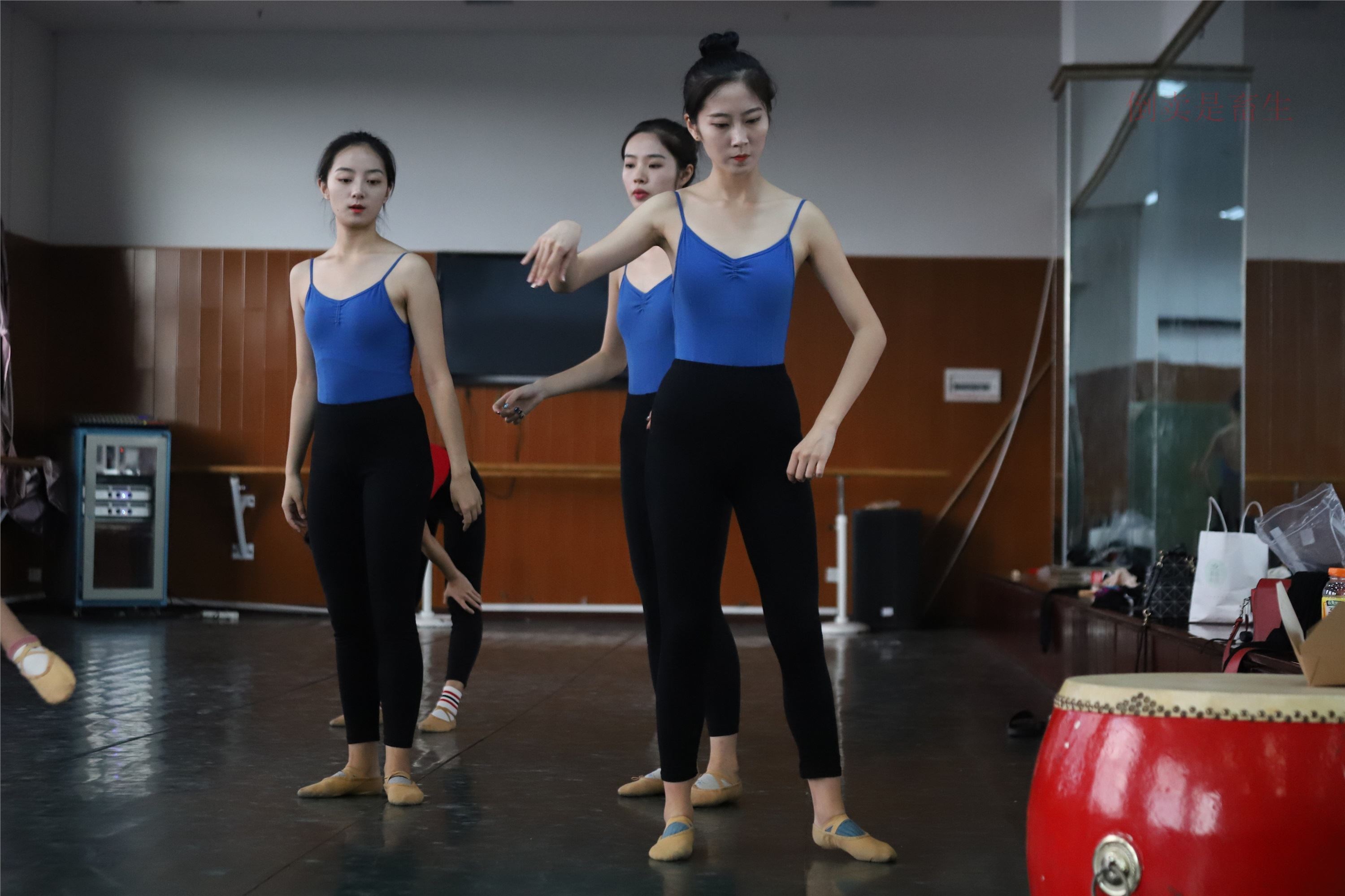 大西瓜美女图片 W003 舞蹈芭裤630p5