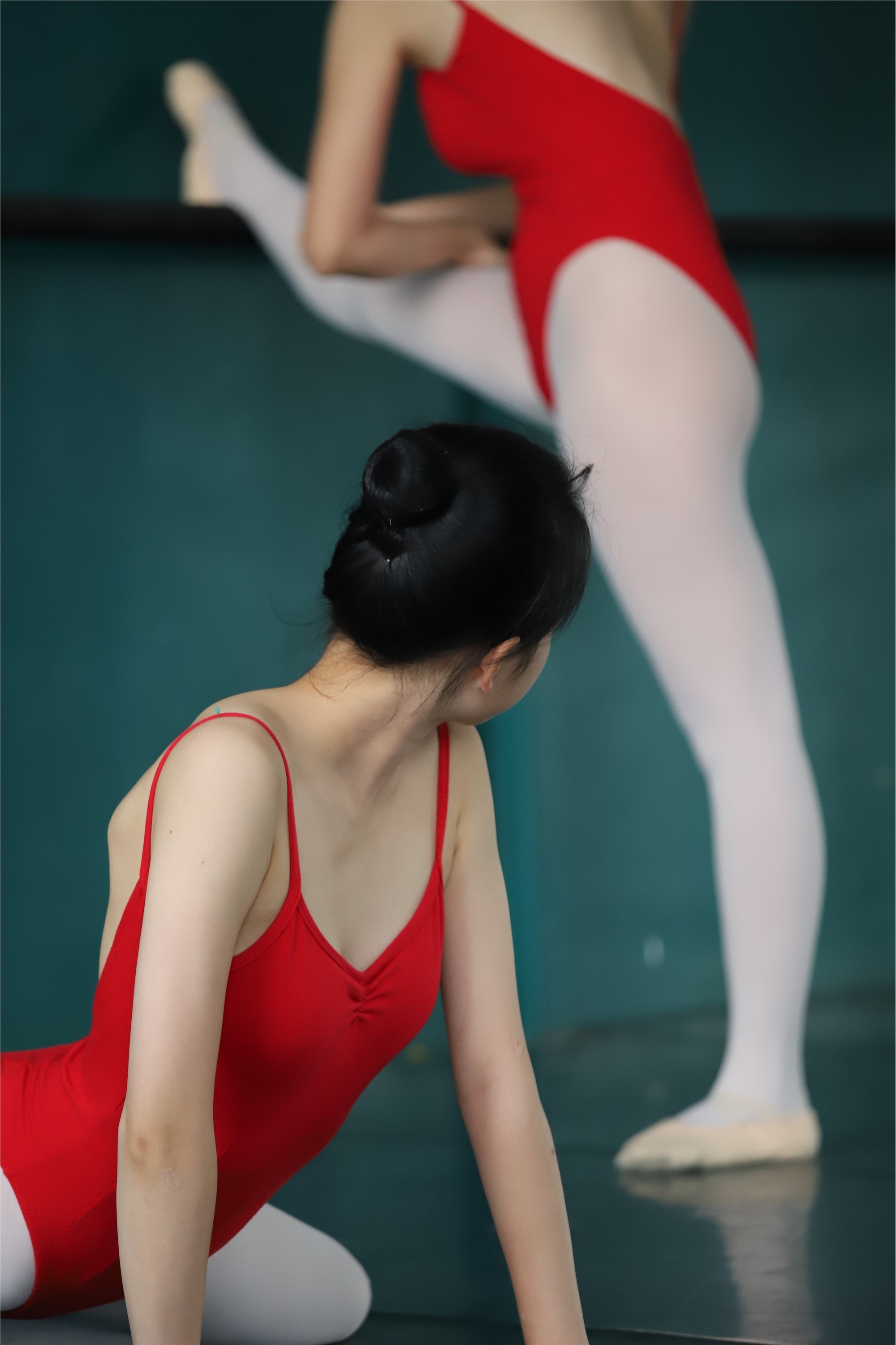 大西瓜美女图片 W005 红色舞蹈服 669P5