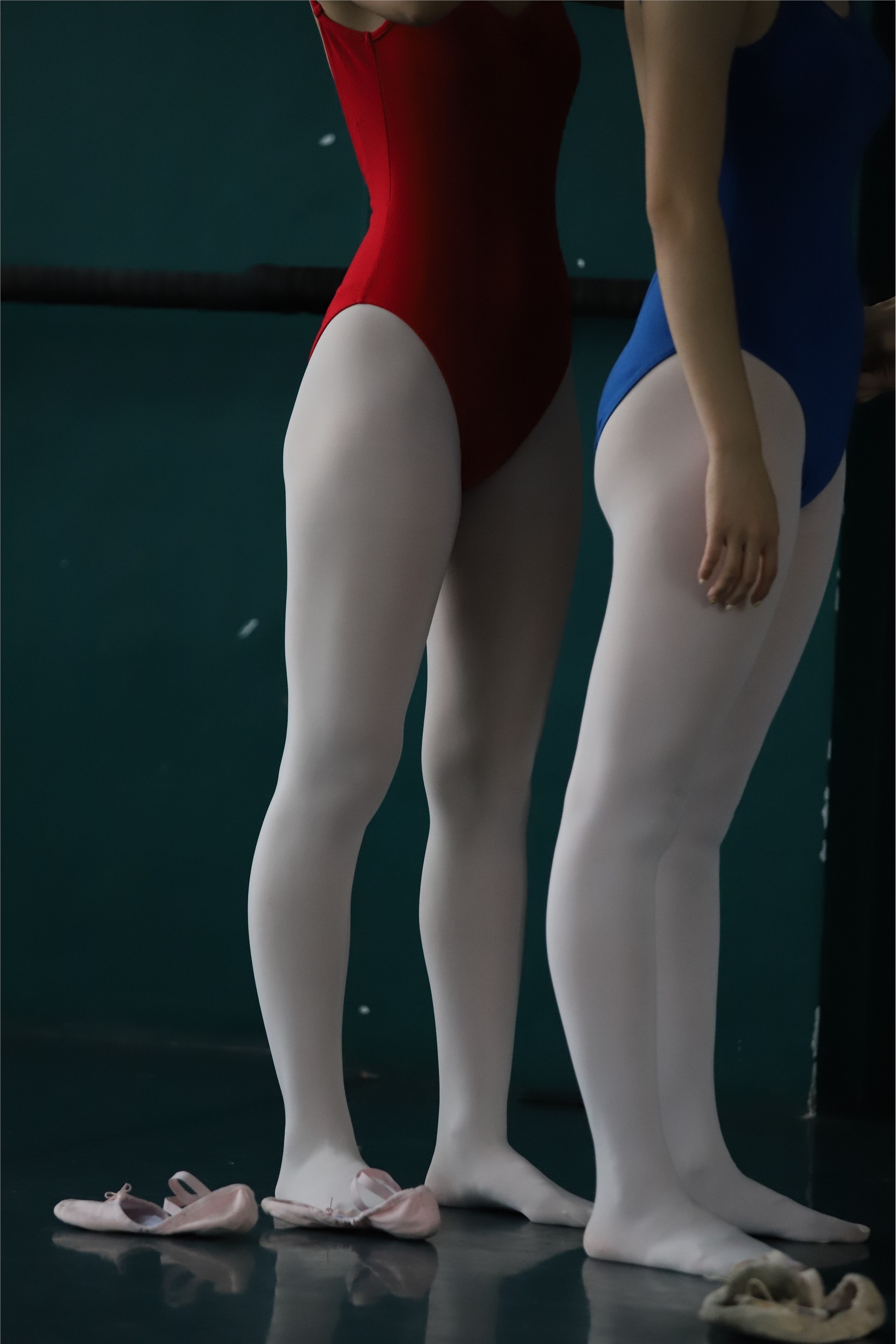 大西瓜美女图片 W004 多色舞蹈服 650p2