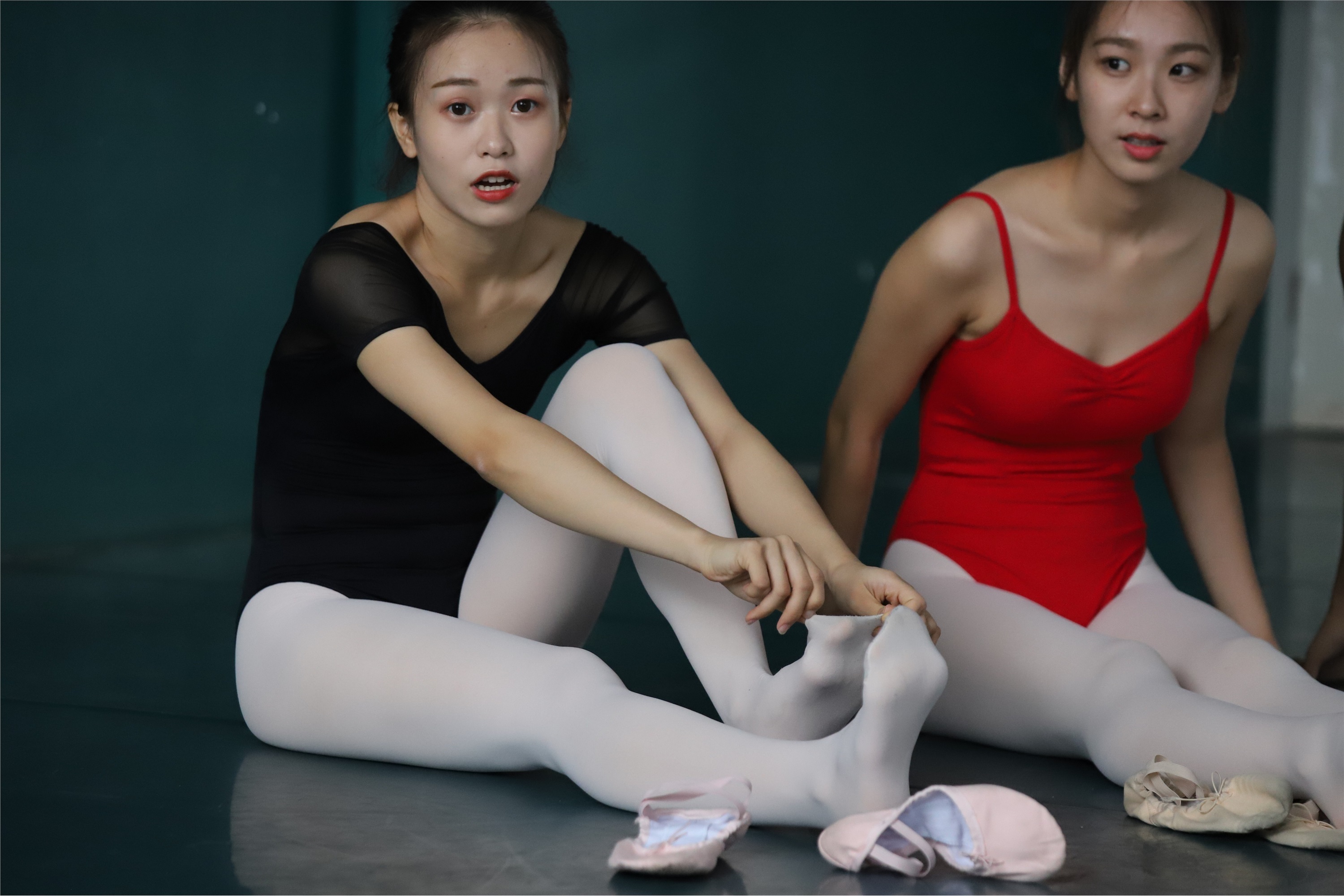 大西瓜美女图片 W004 多色舞蹈服 650p3