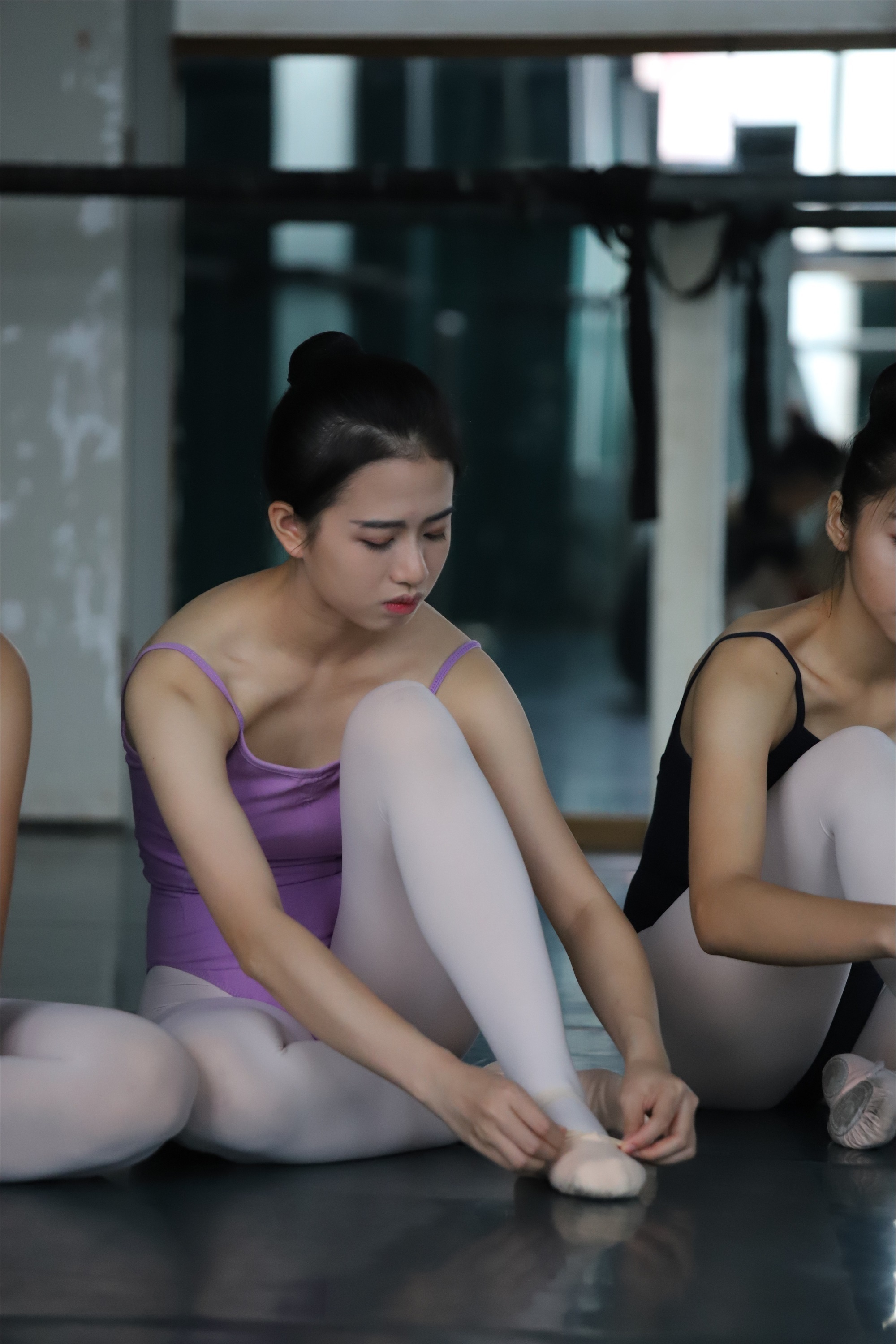 大西瓜美女图片 W004 多色舞蹈服 650p3